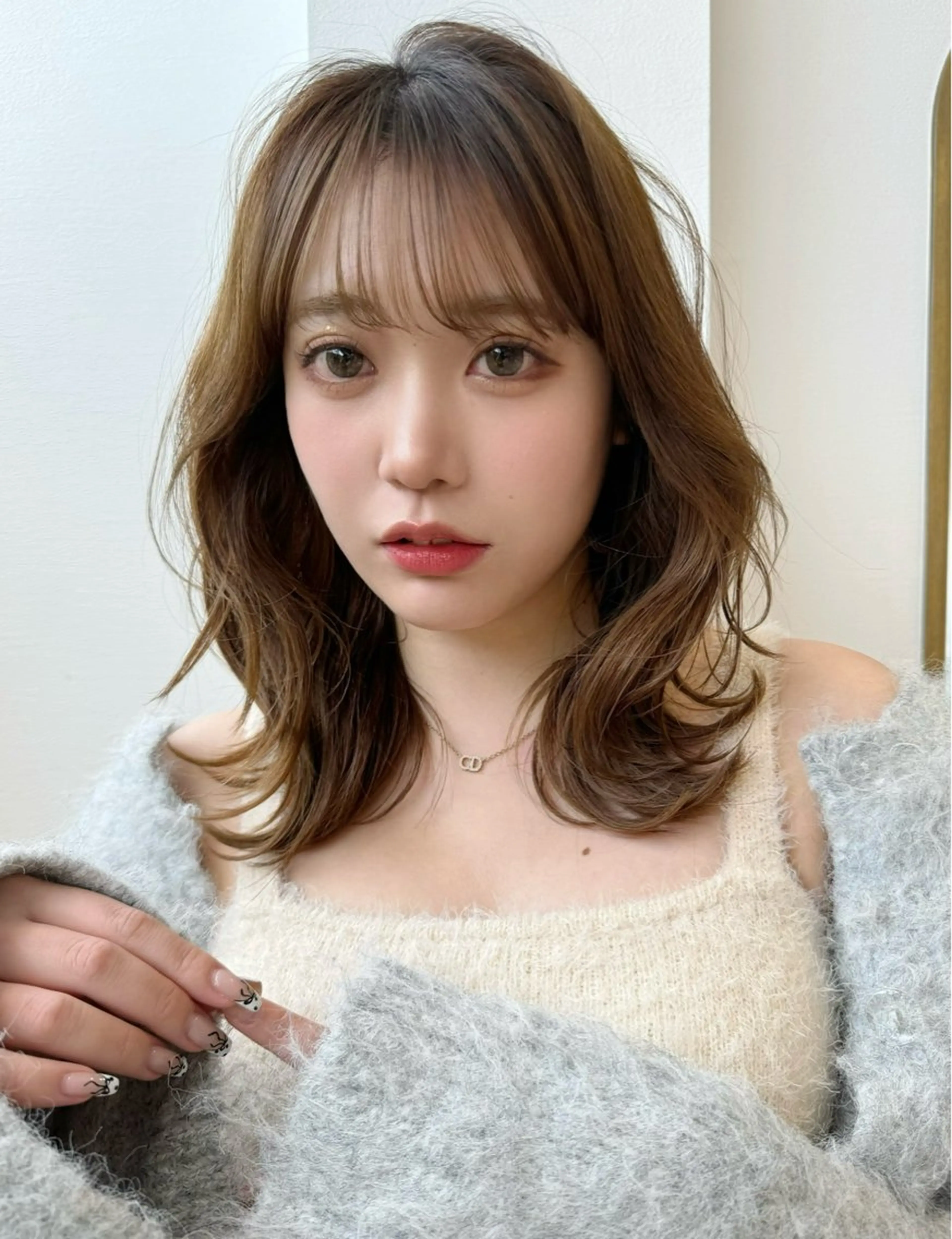 ミディアム カラー カット ヘアカラー トリートメント レイヤーカット /透明感カラー西田のヘアスタイル