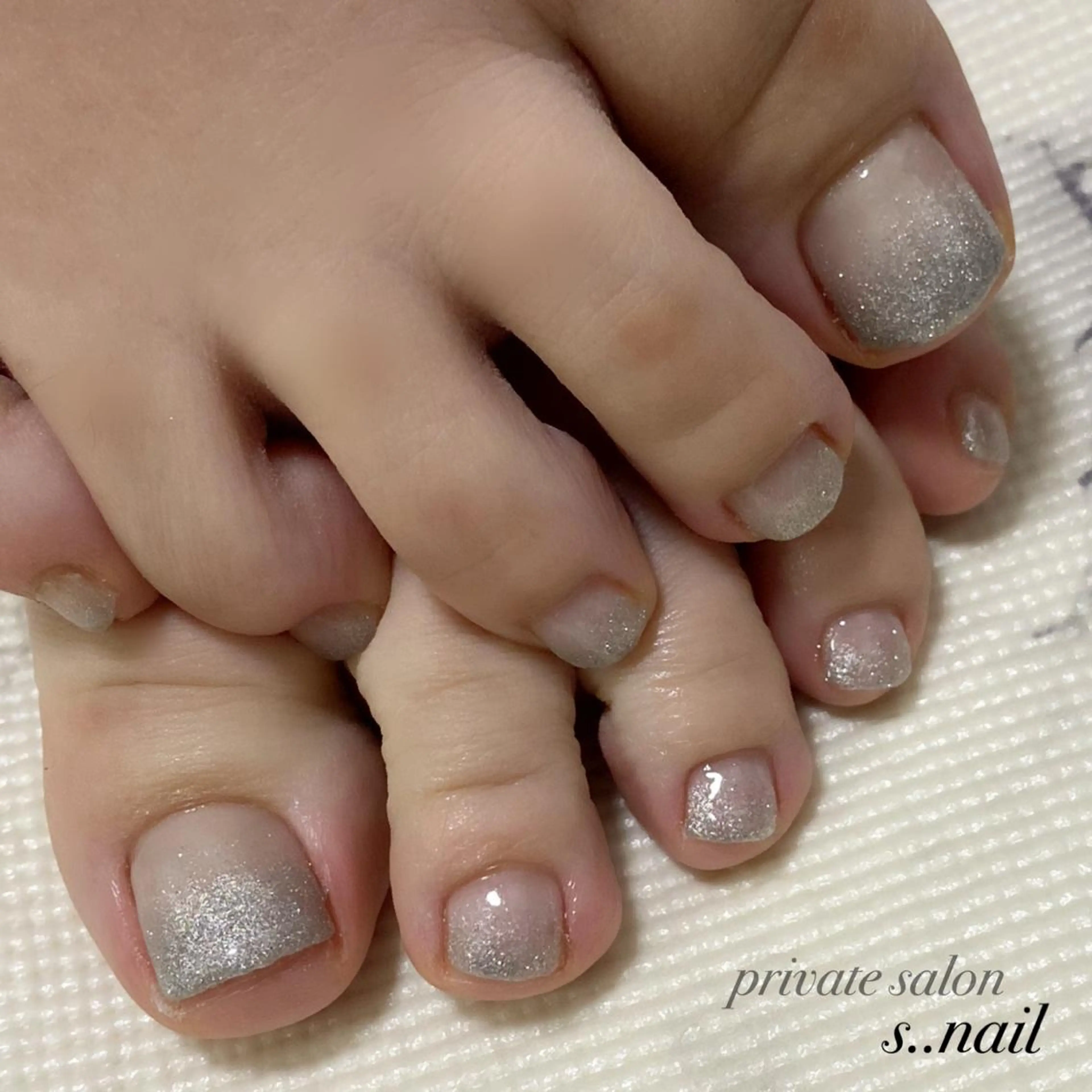 ネイル フットネイル ラメ(グリッター) ハンドネイル フットネイル s..nail / MORITAのネイルデザイン