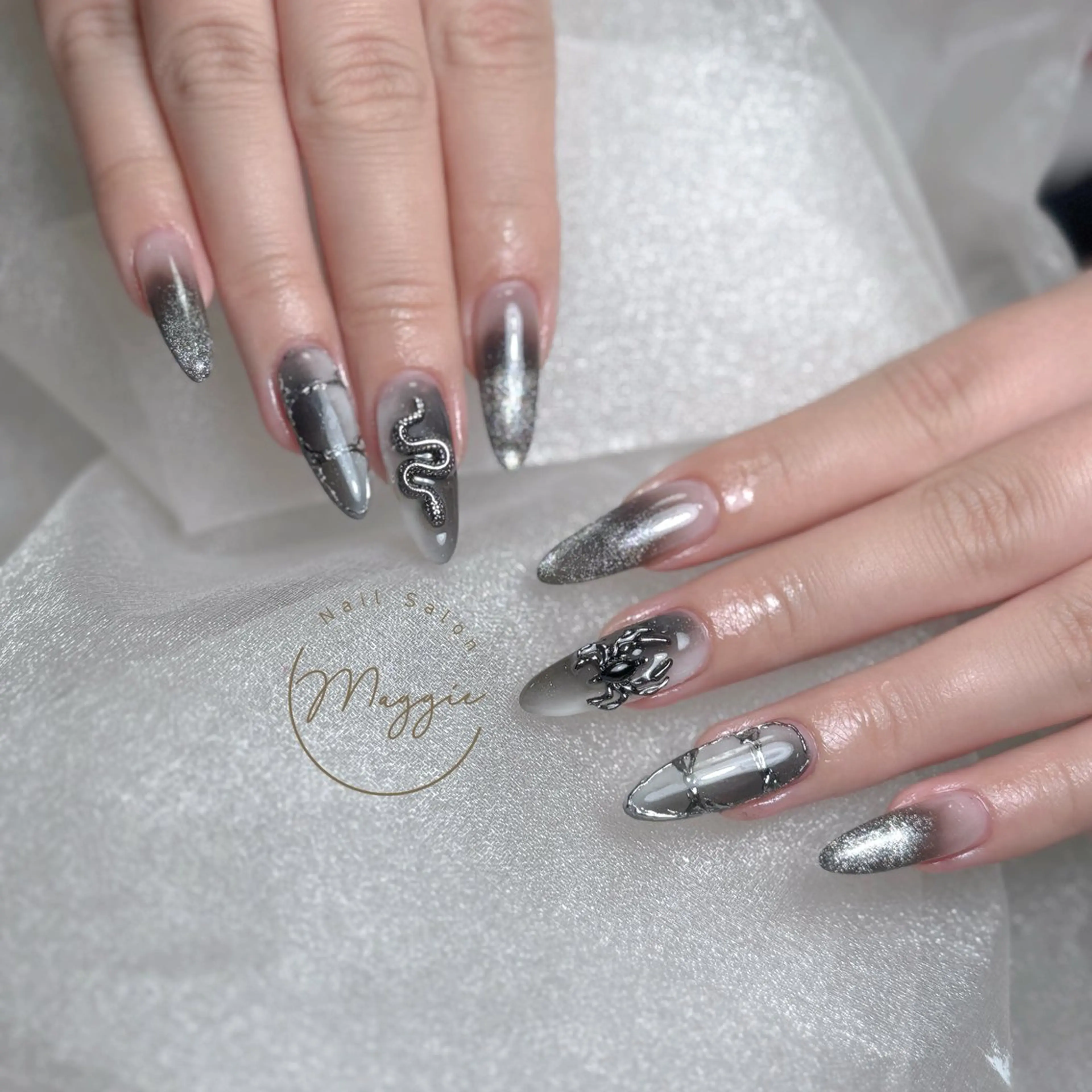 ネイル Maggie Nail🦩のネイルデザイン