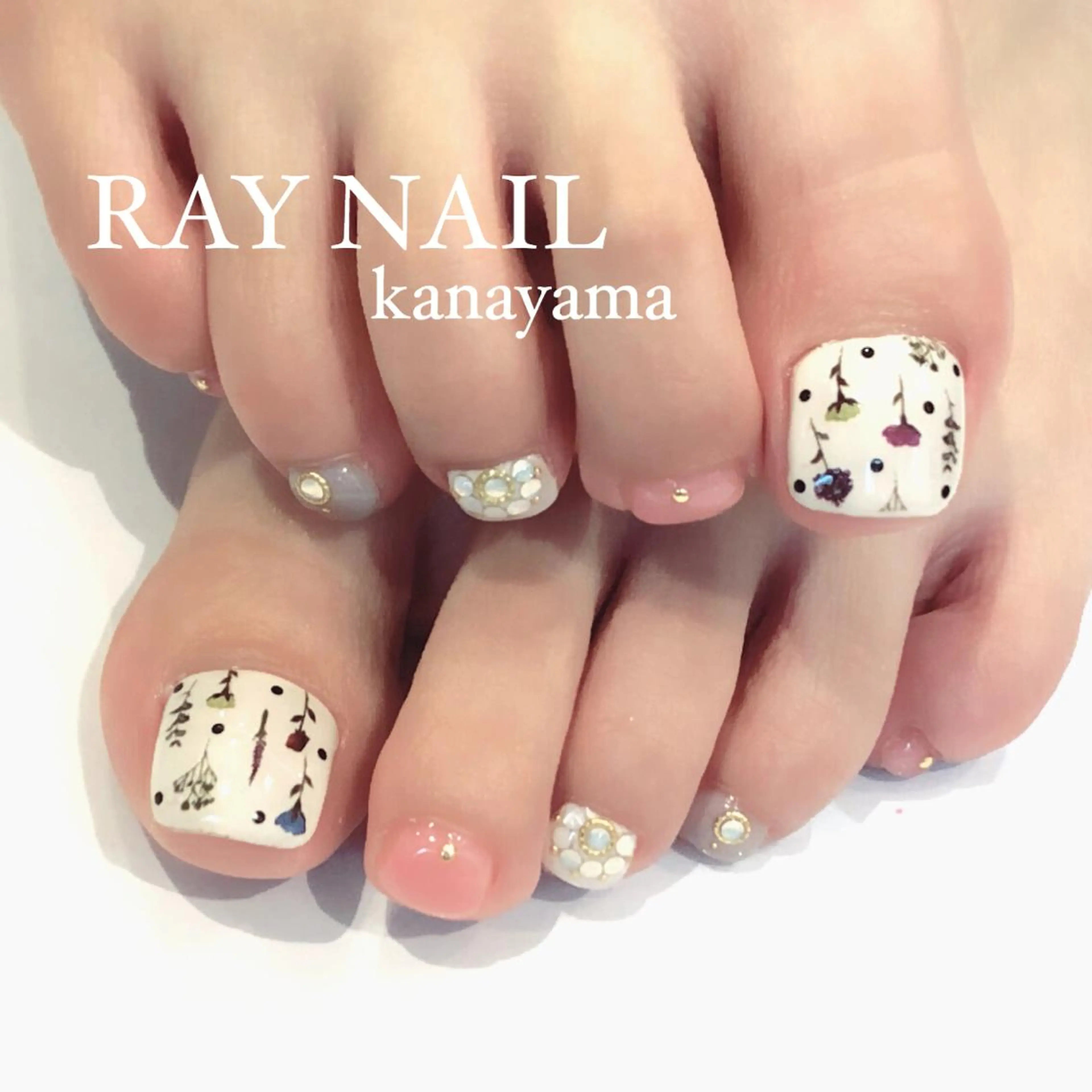 ネイル フットネイル フットネイル Arowa 伊田のネイルデザイン