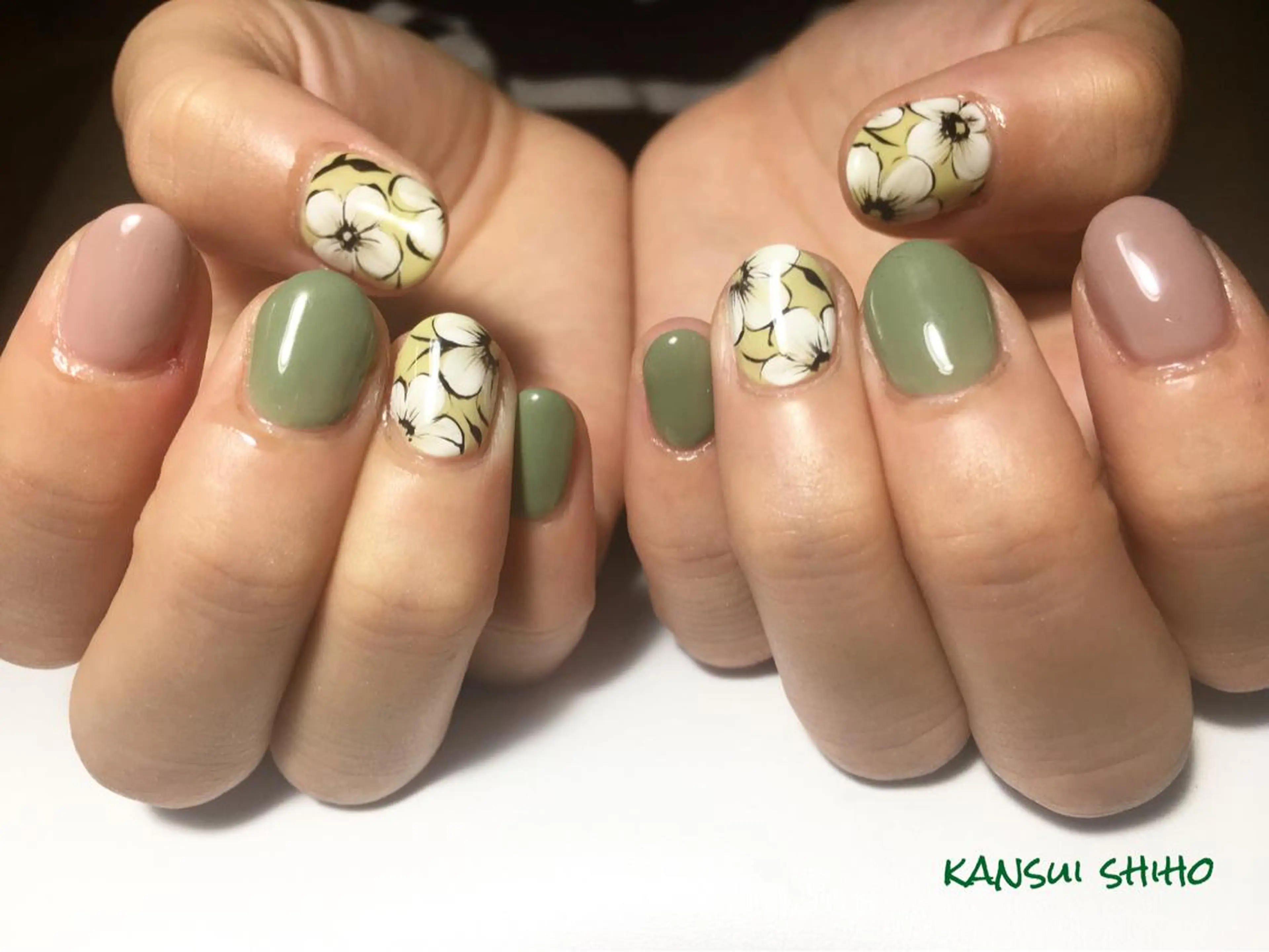 ネイル Elio所属・Elio 国泰寺のネイルデザイン