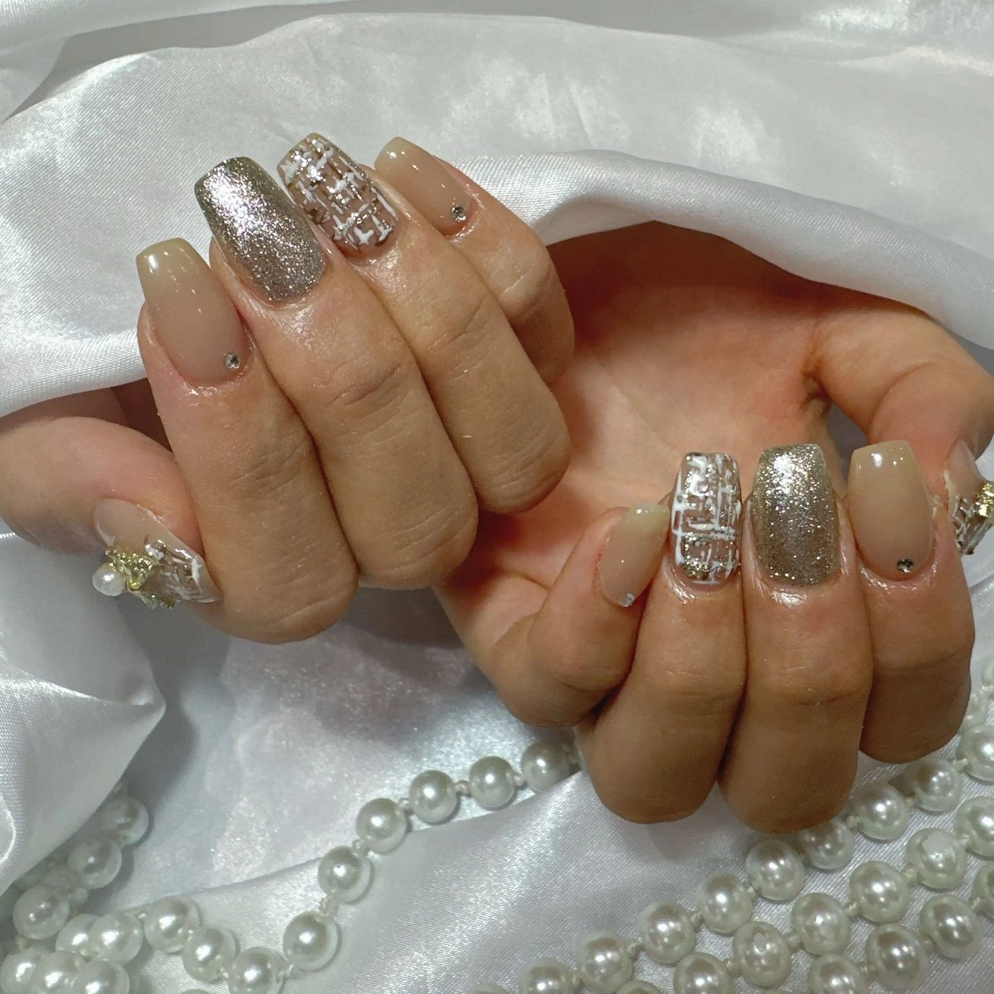 ネイル アートネイル フラッシュネイル フレンチネイル ジェルネイル ガラスフレンチ ハンドネイル You&Me Miyuのネイルデザイン