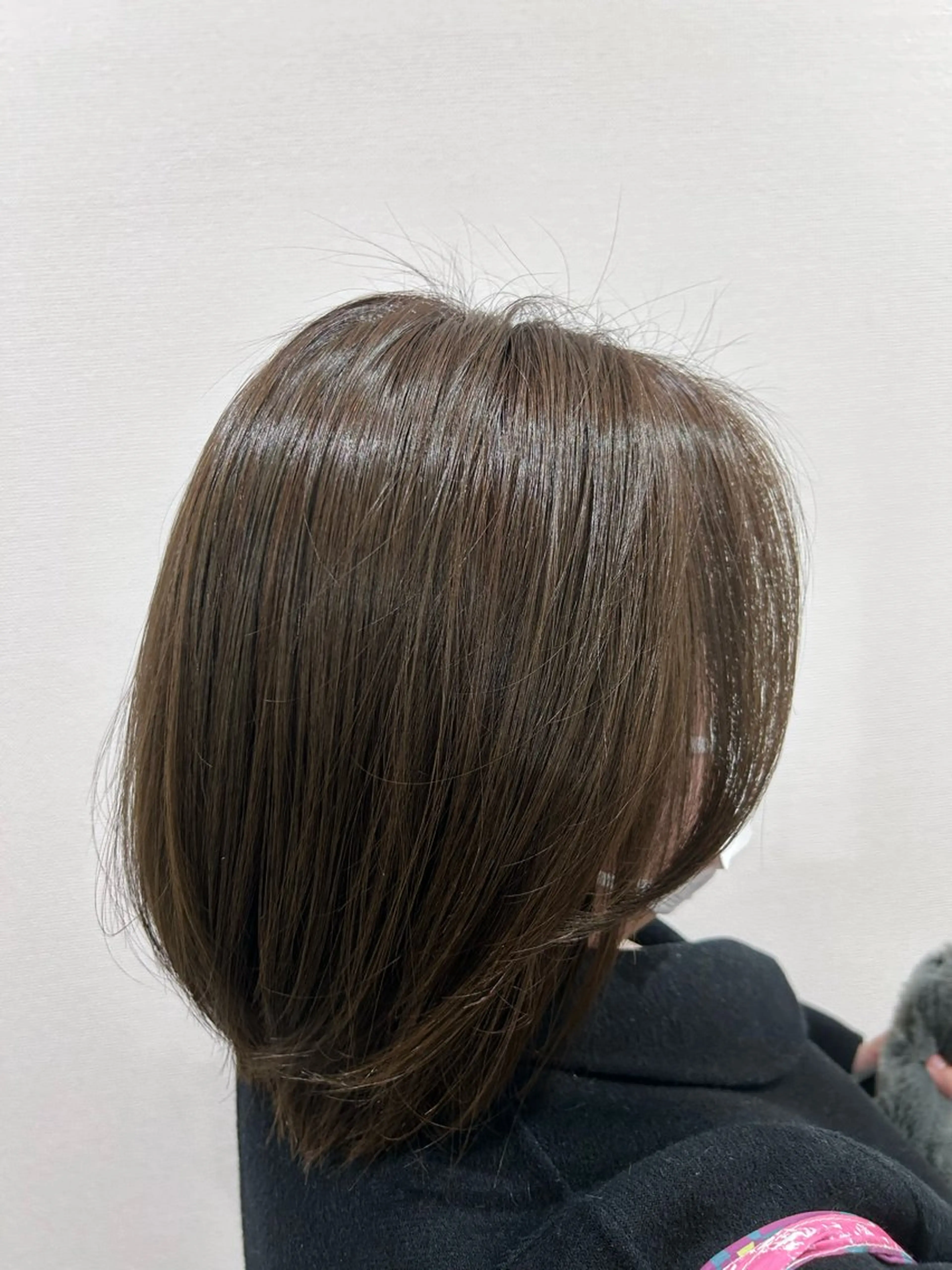 カラー オリーブカラー SALOWIN 新宿三丁目me+所属・レイヤー/ボブ/ パーマ/HARUKAのヘアスタイル