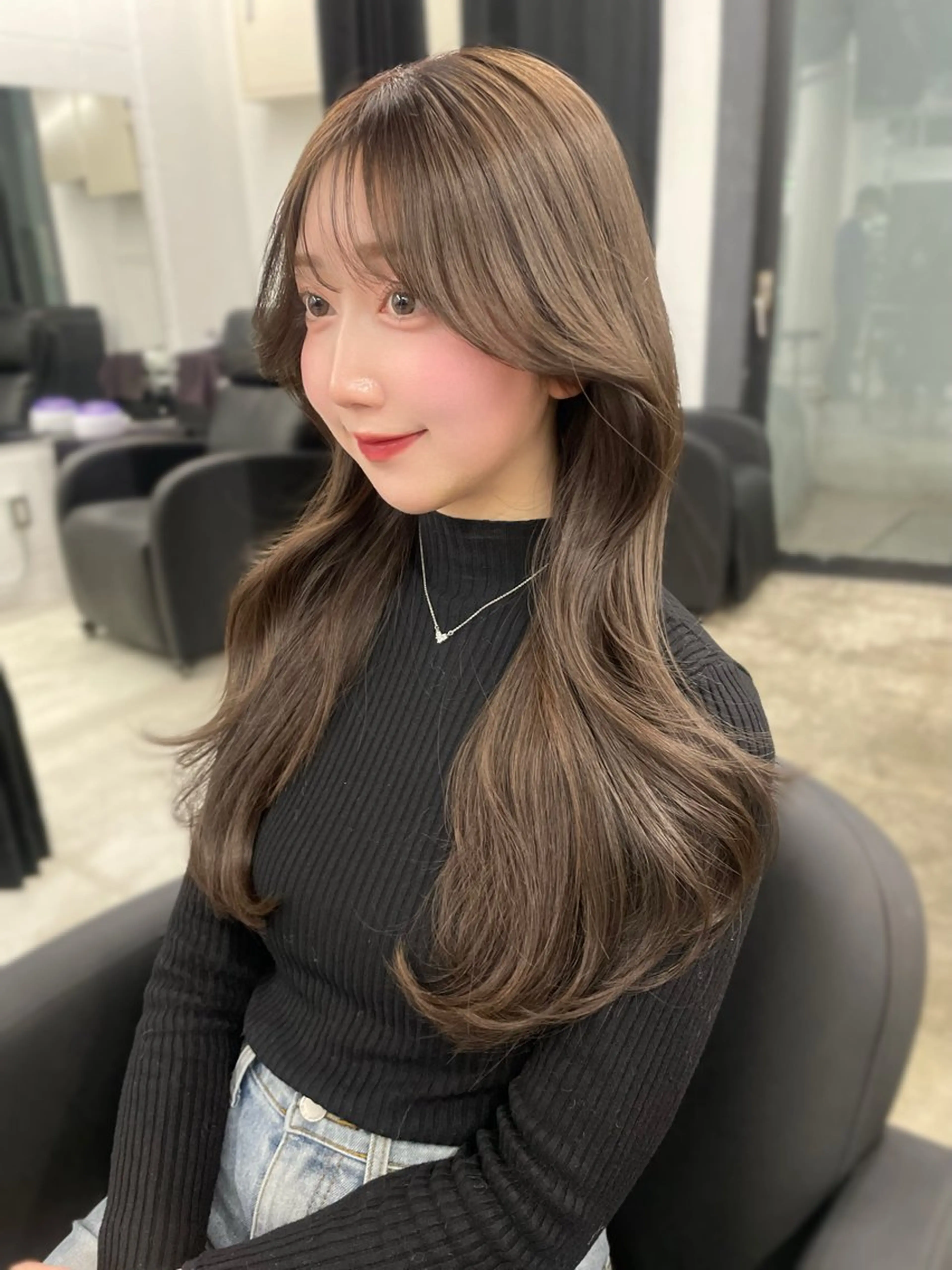 pia【26歳以下限定】カラー(ブリーチなし)クーポンです🌷ワンカラー＋トリートメント🥣🤍の写真