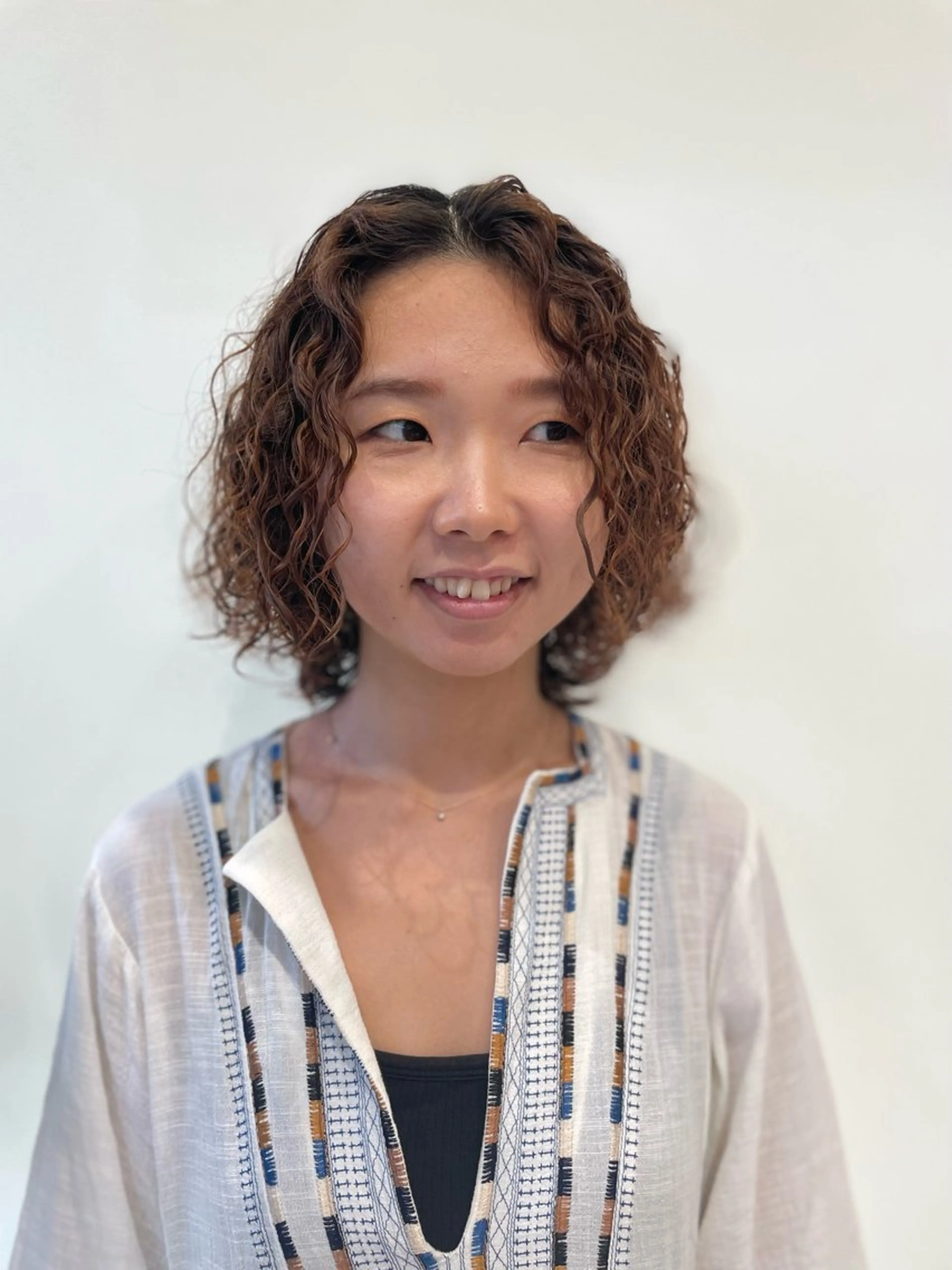 セミロング ハイトーン×デザイン 🪽🫧HIKARIのヘアスタイル