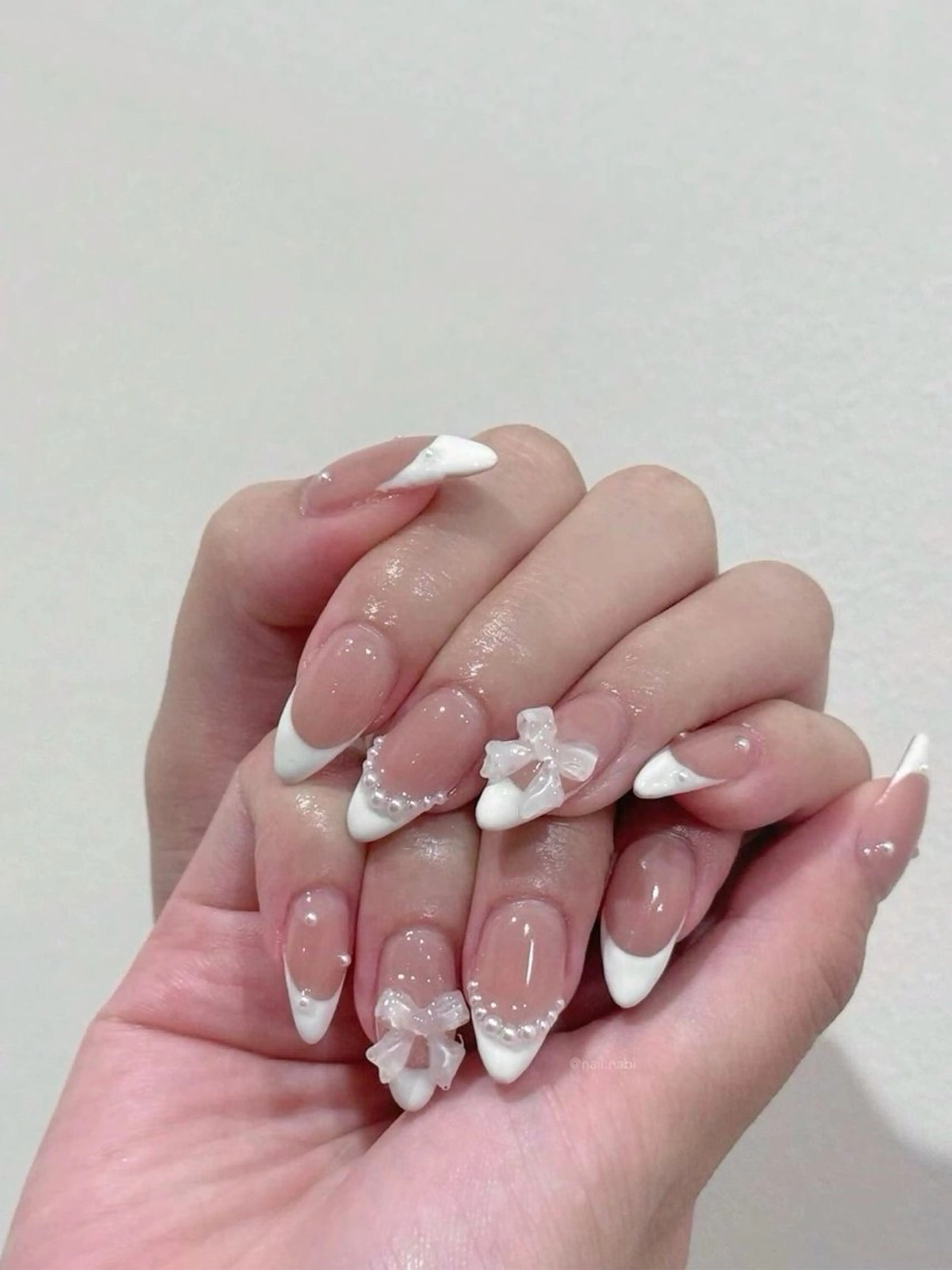 ネイル 長さ出し キラキラネイル マグネットネイル ミラーネイル ピンク Lee Nailsのネイルデザイン