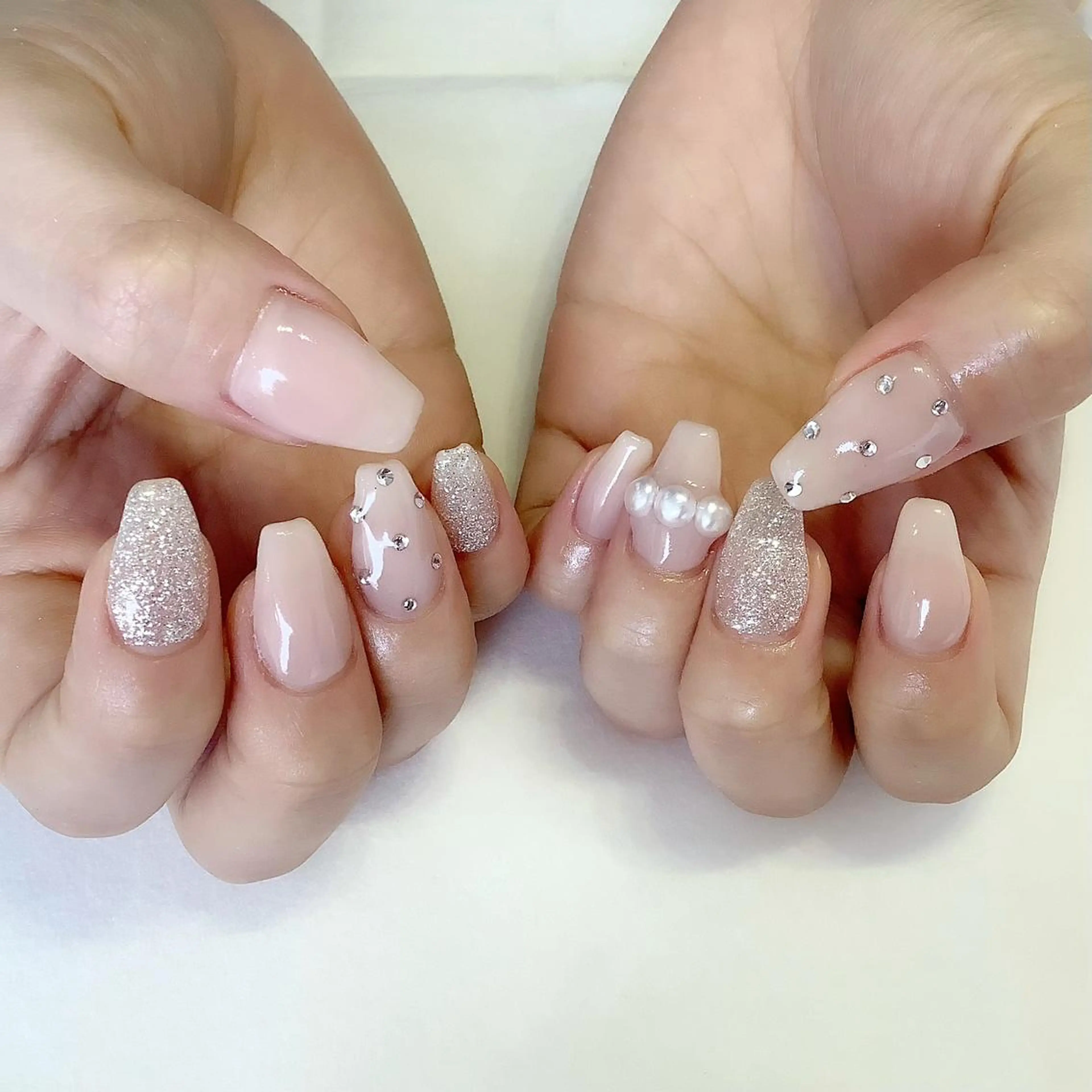 ネイル ハンドネイル 💎🐰 saki. m 🐰💎のネイルデザイン