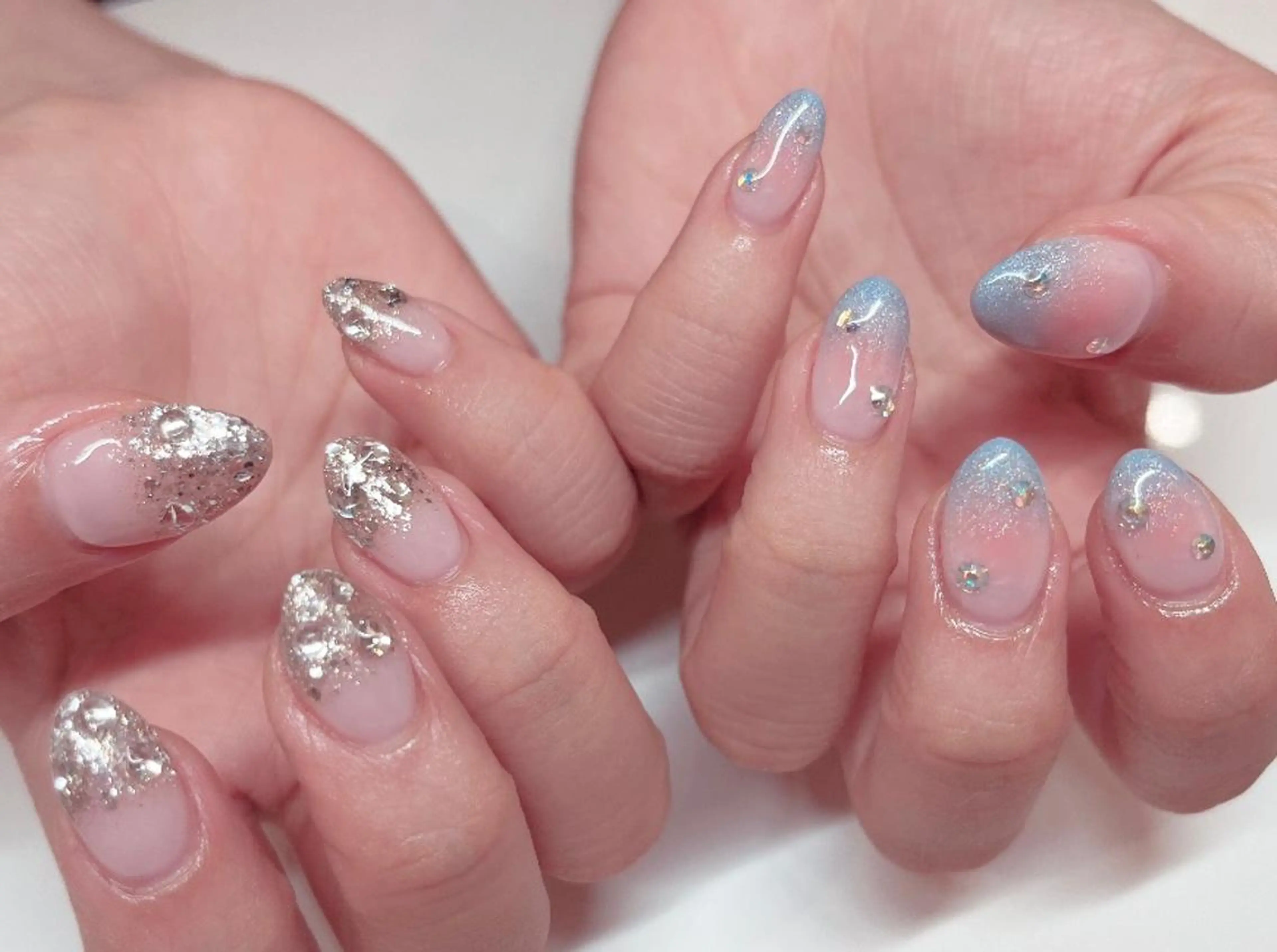 ネイル キラキラネイル ワンホンネイル ハンドネイル 山本 杏香のネイルデザイン