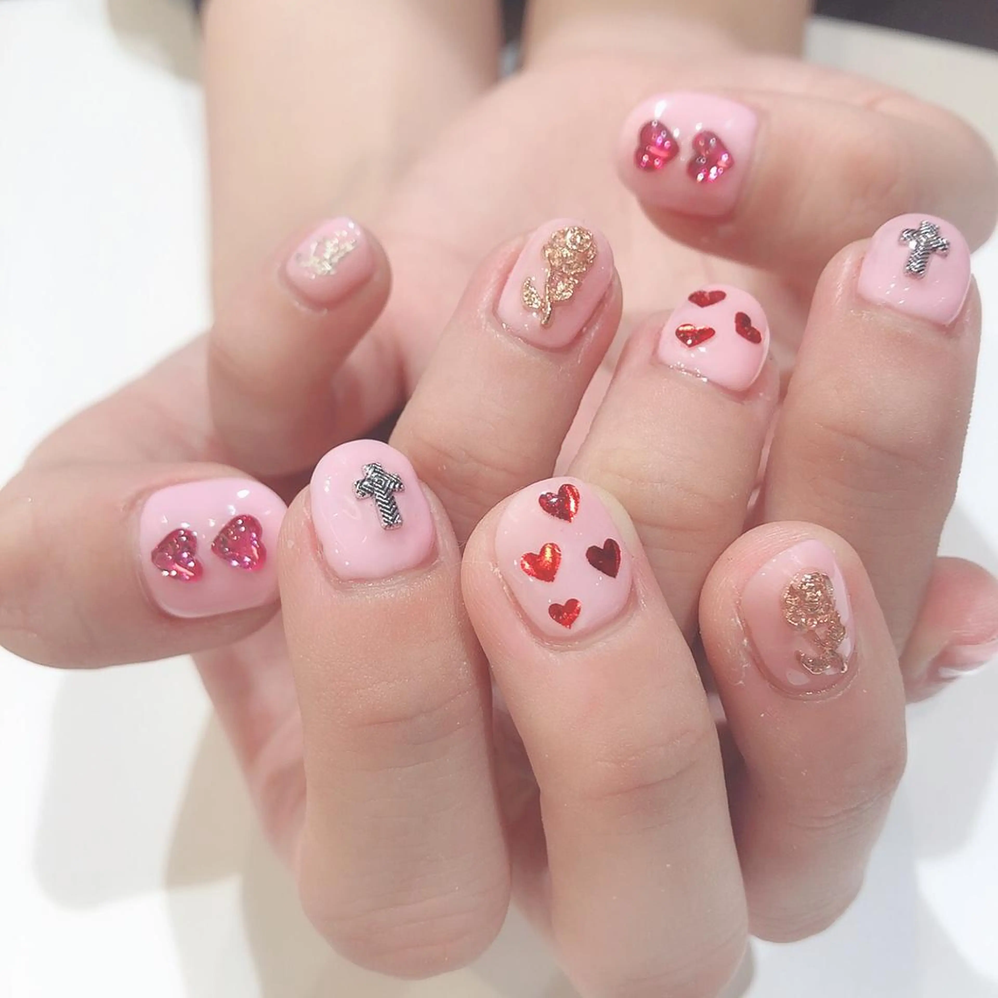 ネイル classic 新横浜所属・山田 暉のネイルデザイン