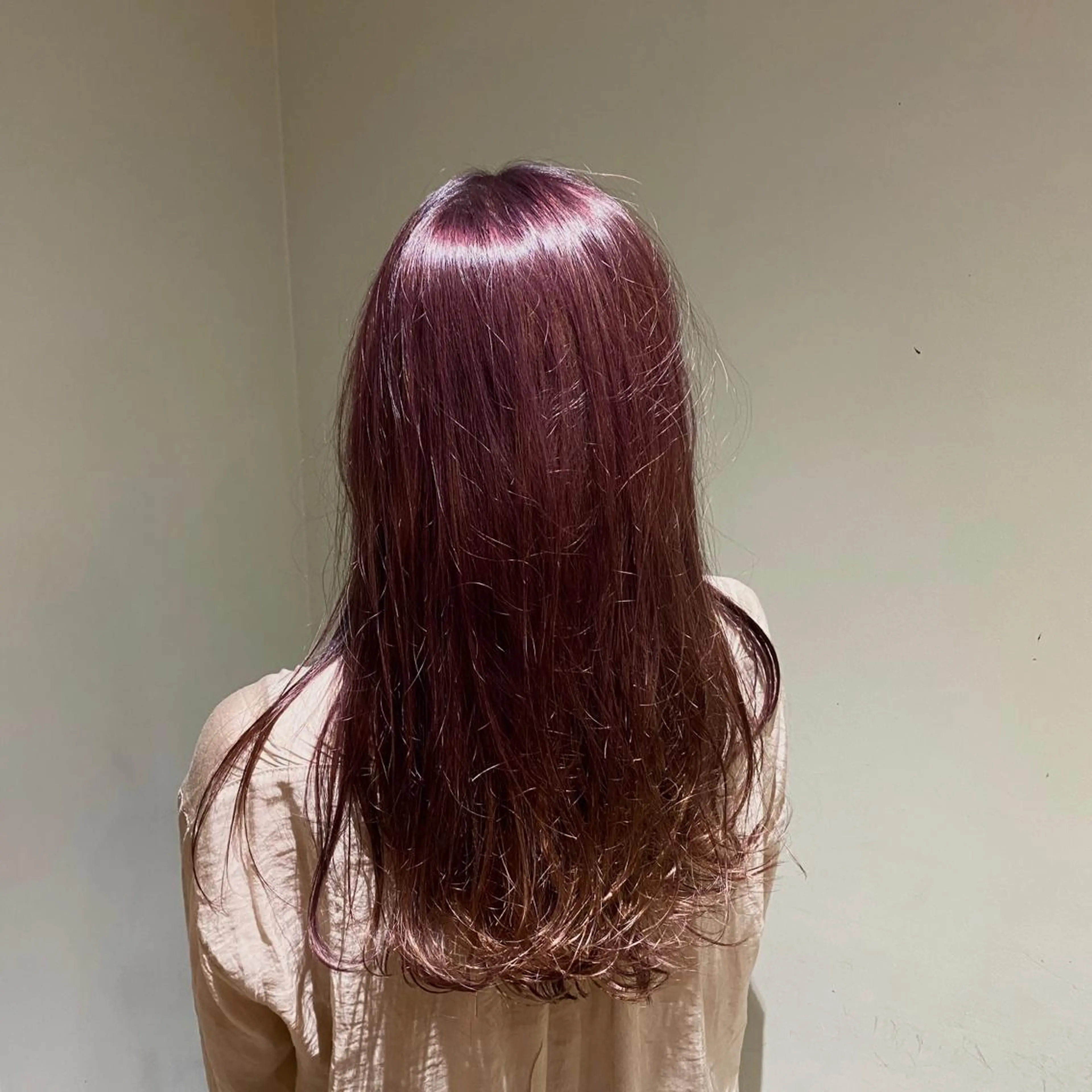 ロング カラー ラベンダーカラー ラベンダーグレー カット 縮毛矯正 美髪ストレート 川本雄己のヘアスタイル