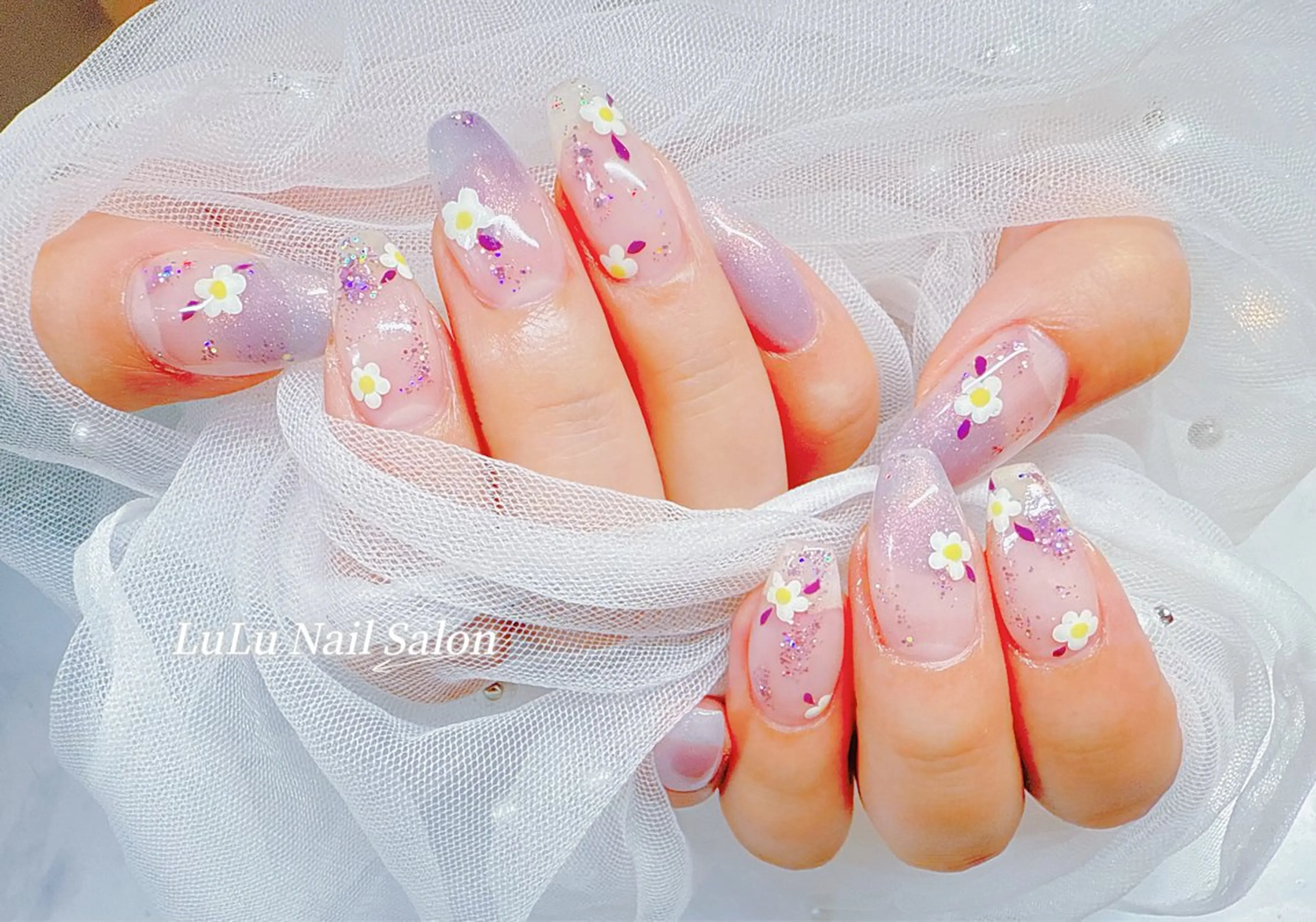 ネイル ハンドネイル LULU Nail  Salon 新宿所属・LU LU NailSalonのネイルデザイン
