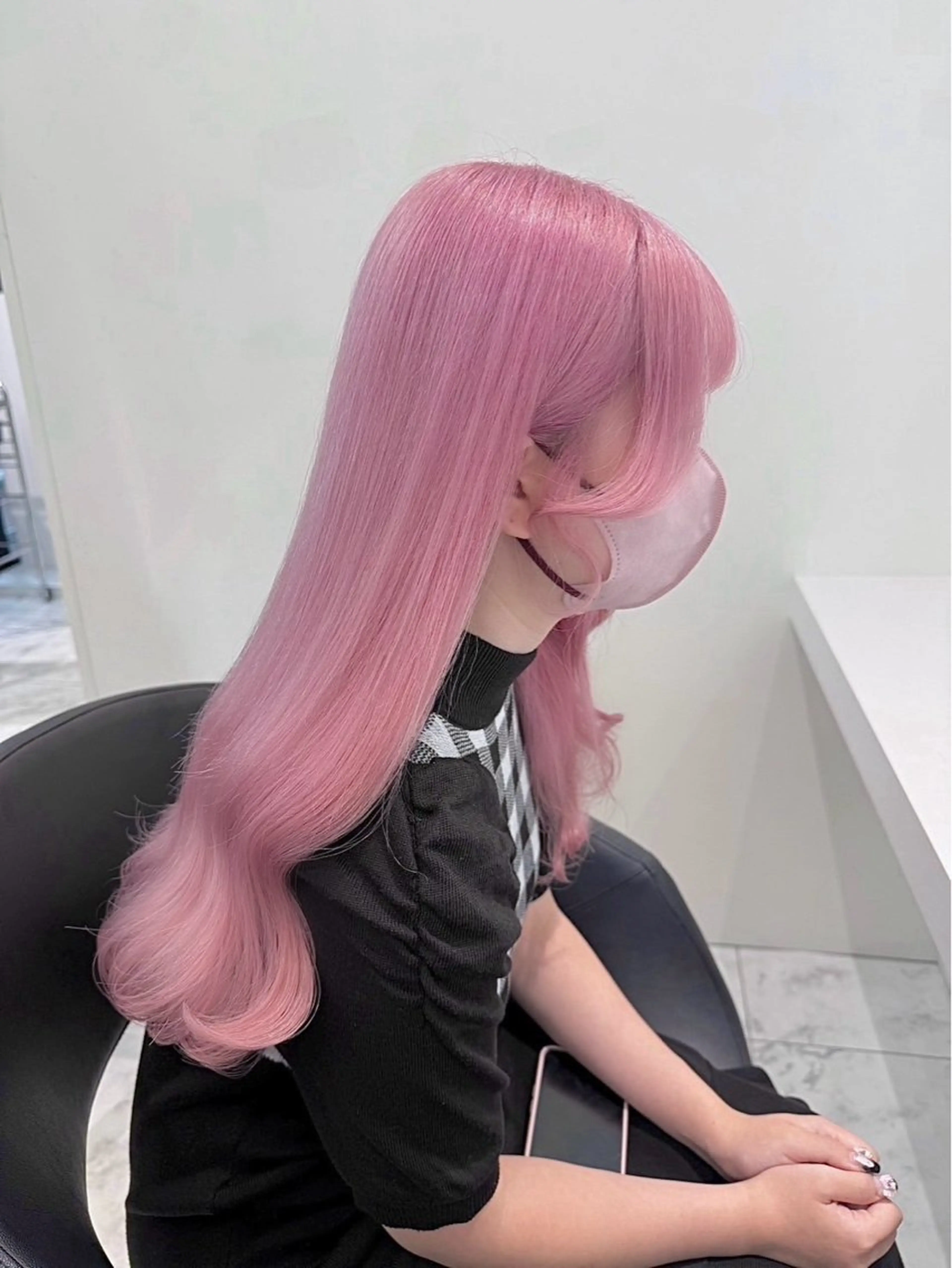 ロング カラー ブリーチ 透明感カラー ハイトーンカラー ヘアカラー ハイトーンカラー💞 くるみ🎀のヘアスタイル