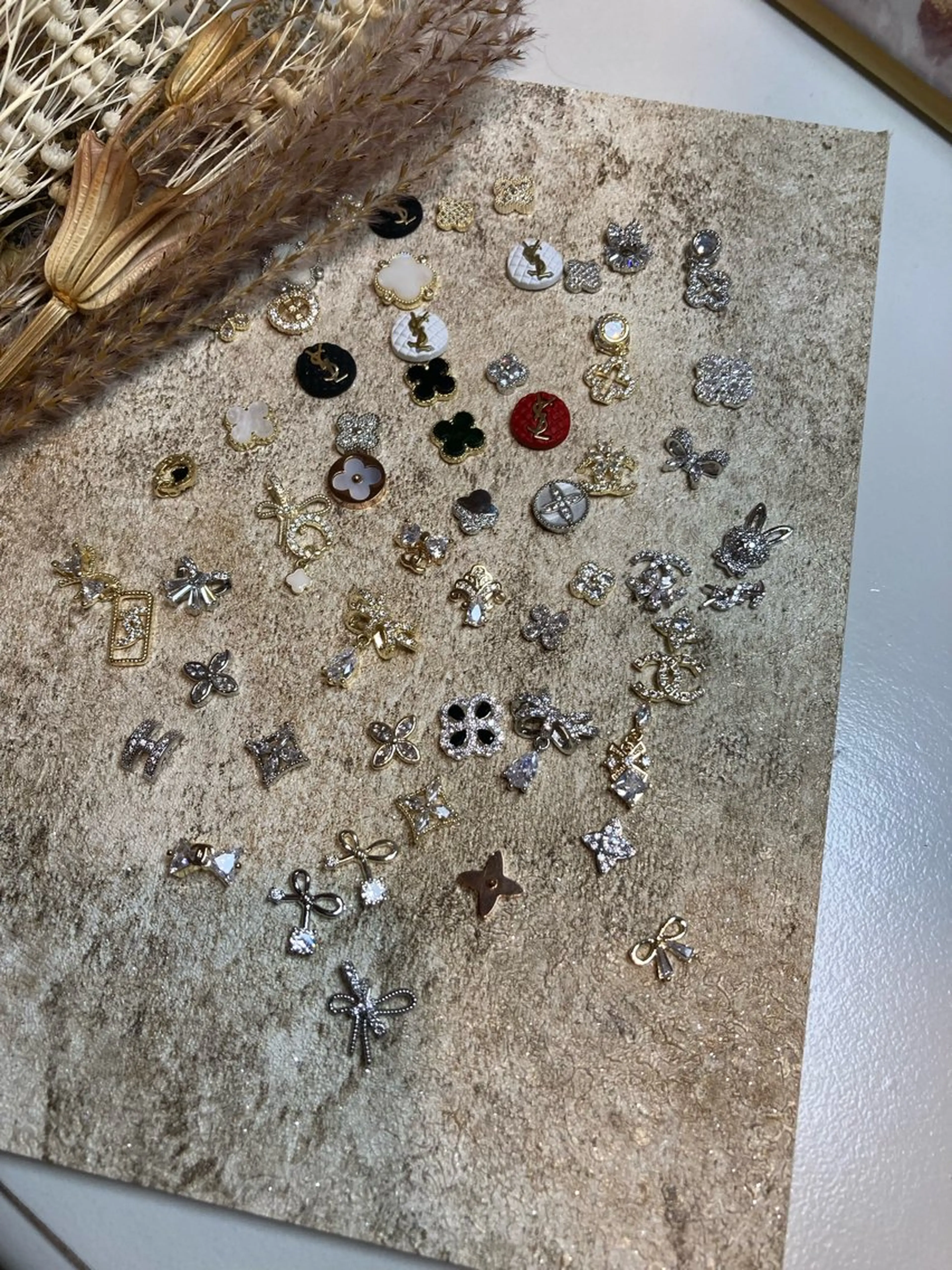 ネイル アートネイル 韓国ネイル マットネイル ミラーネイル ニュアンスネイル 🎀 Dig _Nagoyaのネイルデザイン