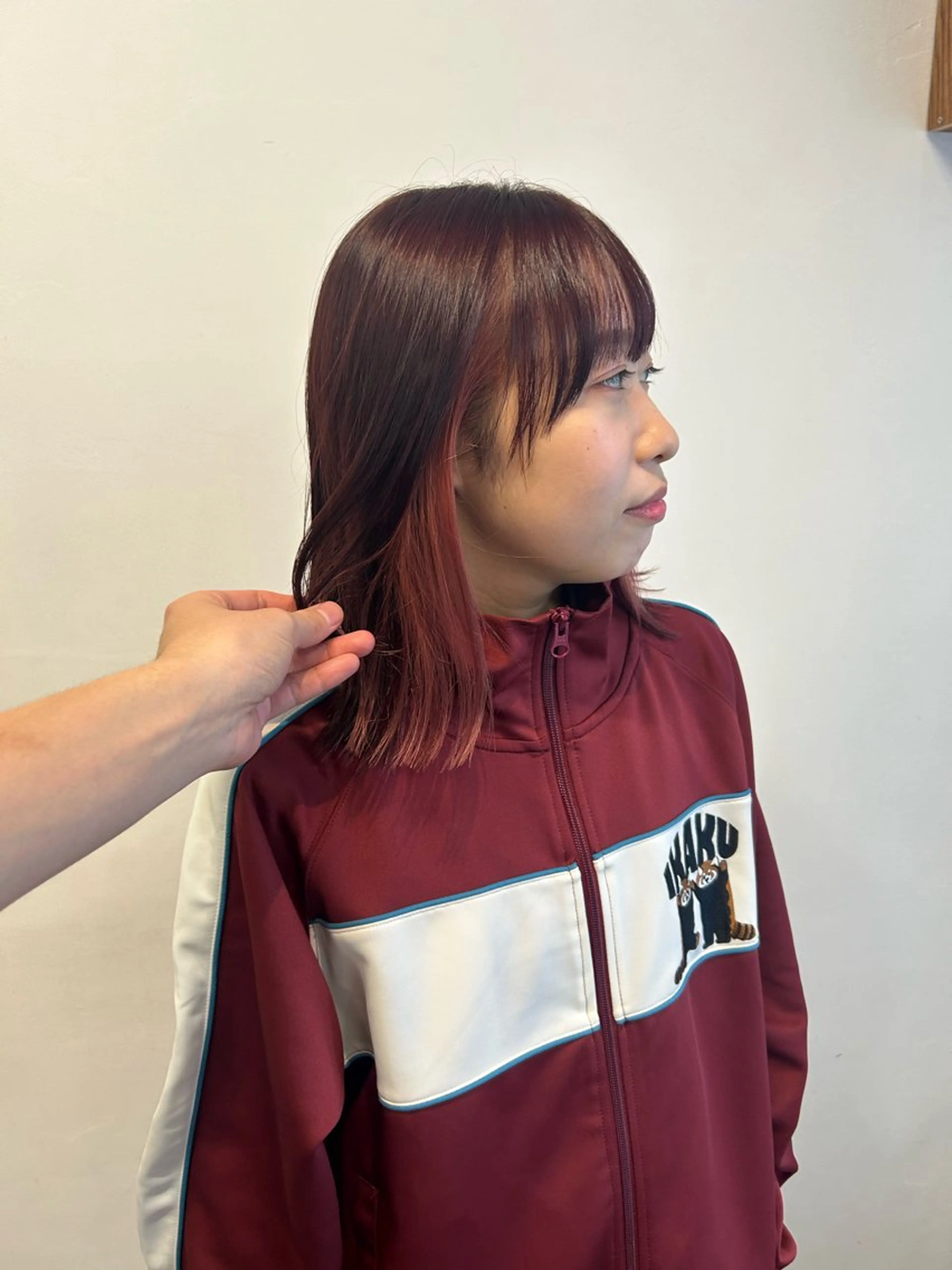 ミディアム カラー ブリーチ ボルドーカラー インナーカラー ピンクカラー カット ヘアカラー トリートメント 韓国レイヤー/ハイ トーン/優太のヘアスタイル