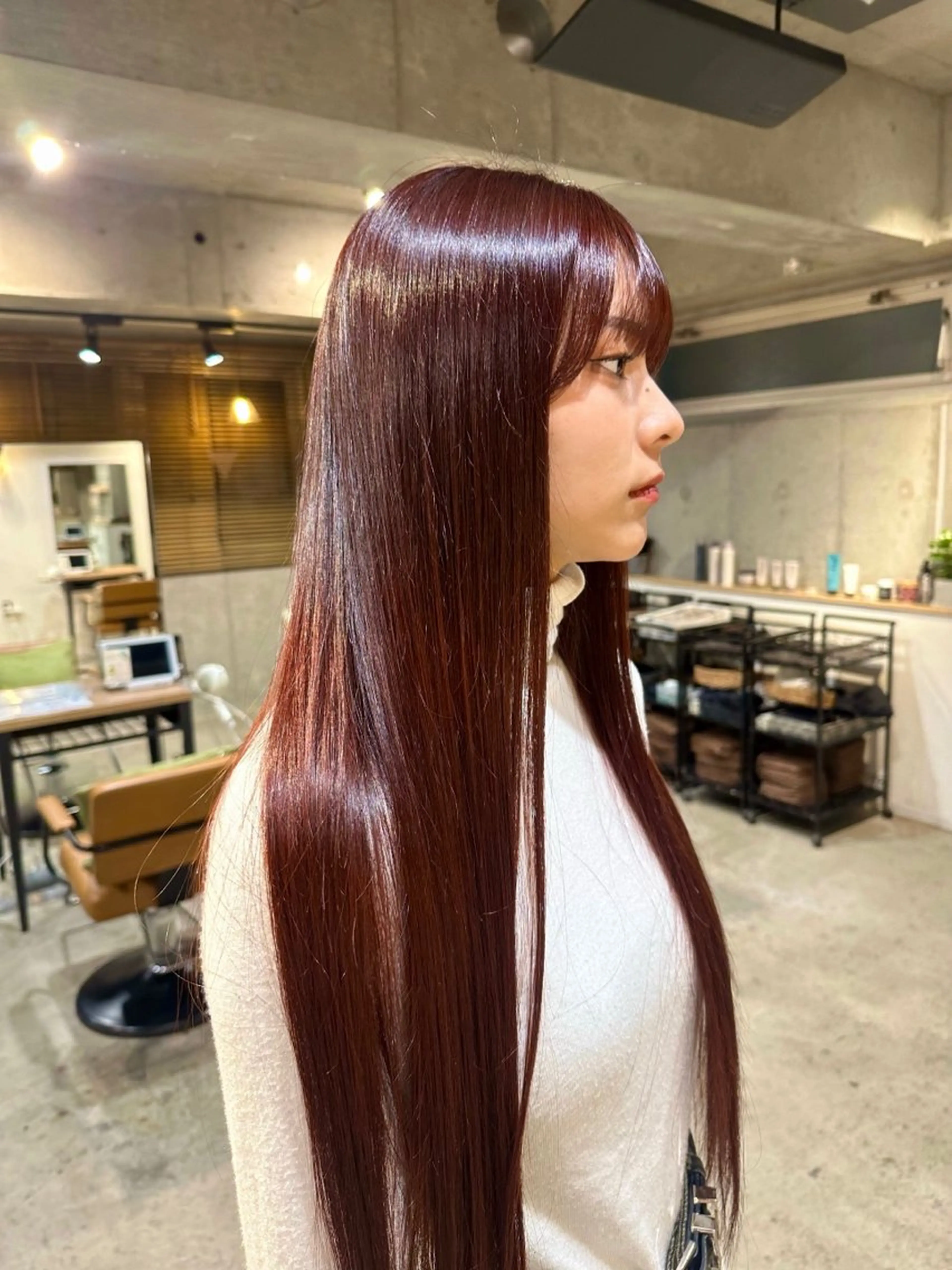 【⭐️ダメージ軽減カラー⭐️】イルミナカラー＋カット＋フローディア4stepトリートメント🫧(アロマ付きヘッドスパ付)の写真