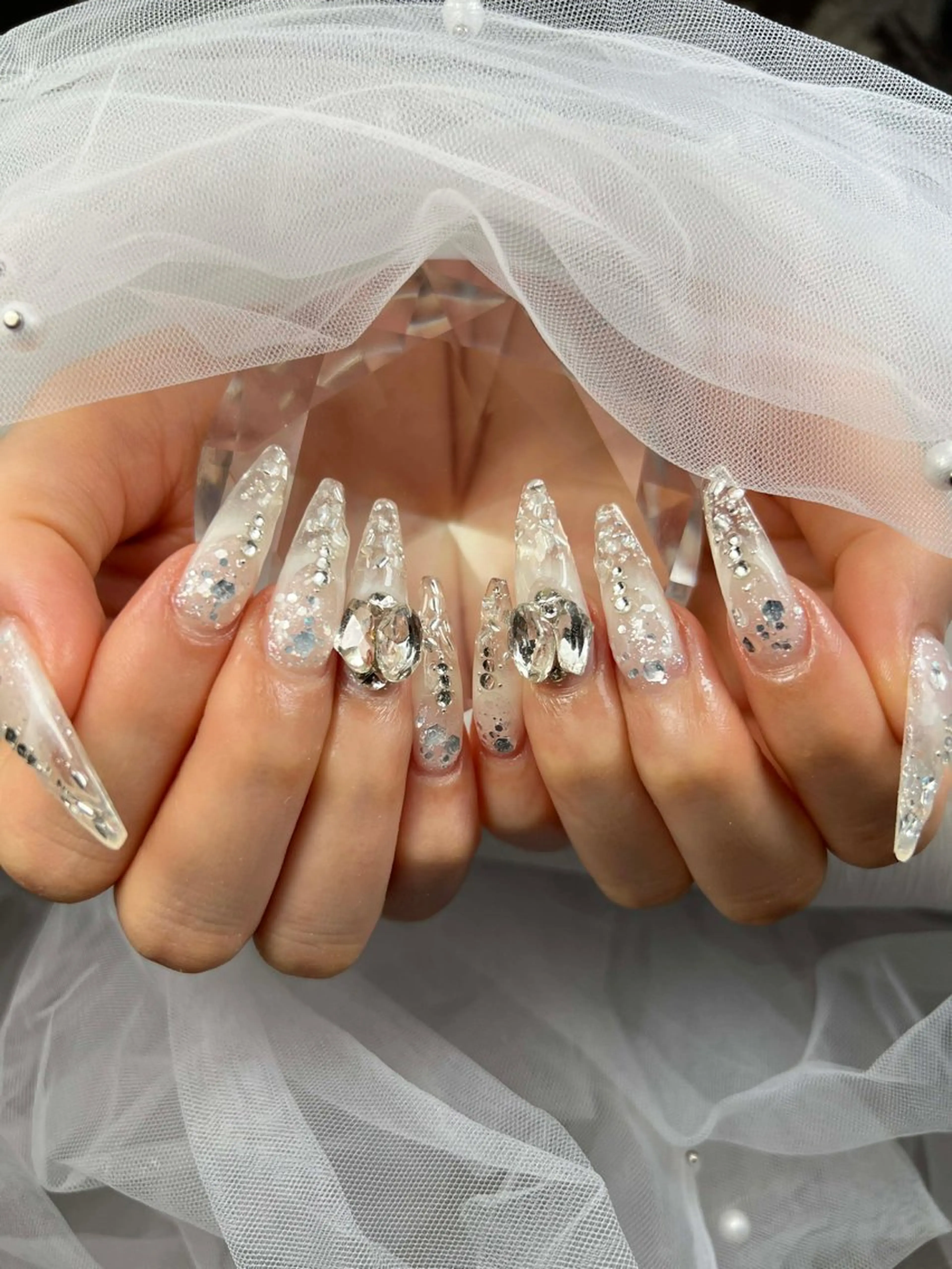 ネイル アートネイル オーロラネイル チークネイル 長さ出し フットネイル ハンドネイル ハンドケア Mio_ Noiranailのネイルデザイン