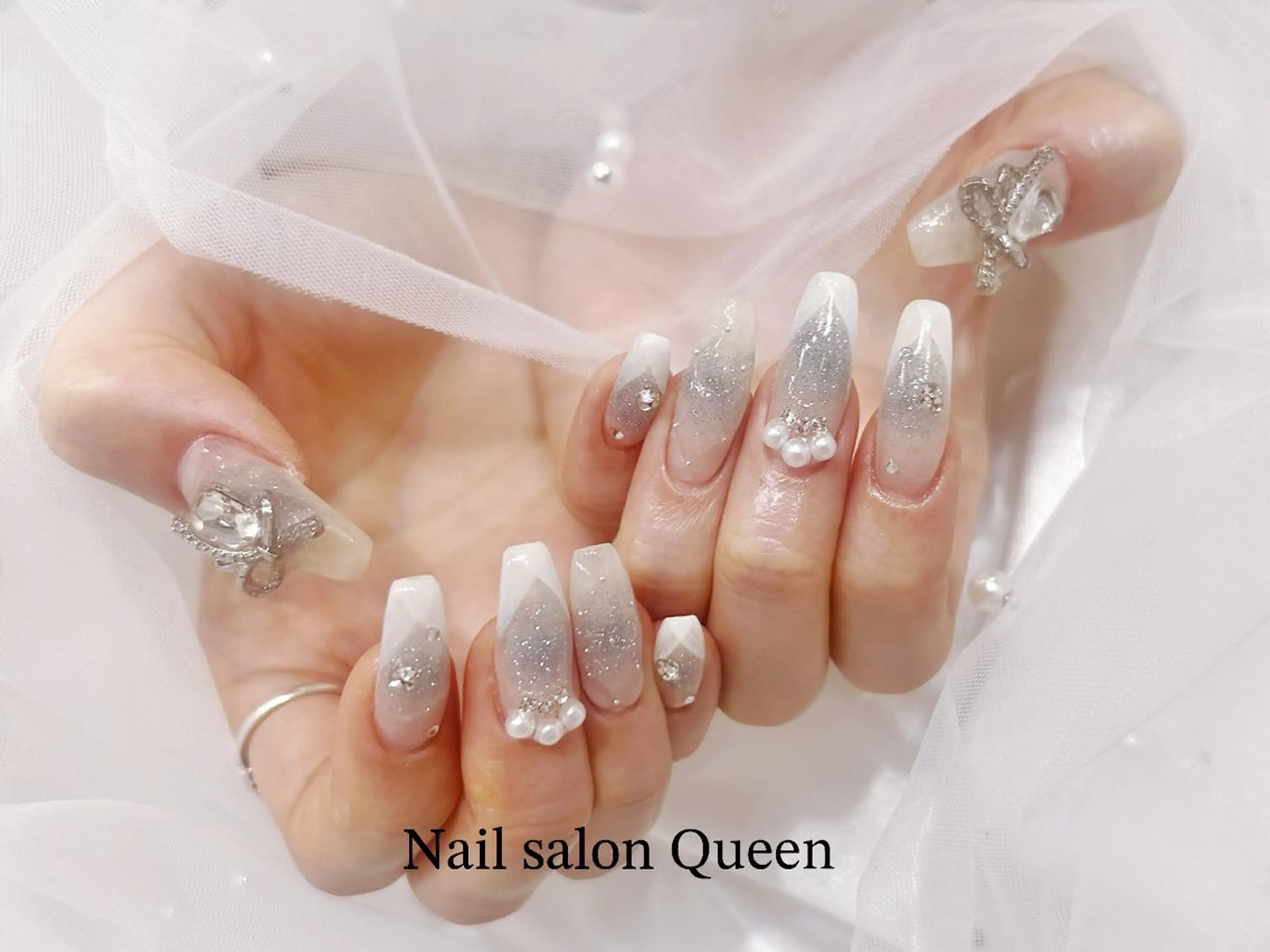 ネイル ハンドネイル ネイルサロンクイーン 東京/新宿/大久保のネイルデザイン