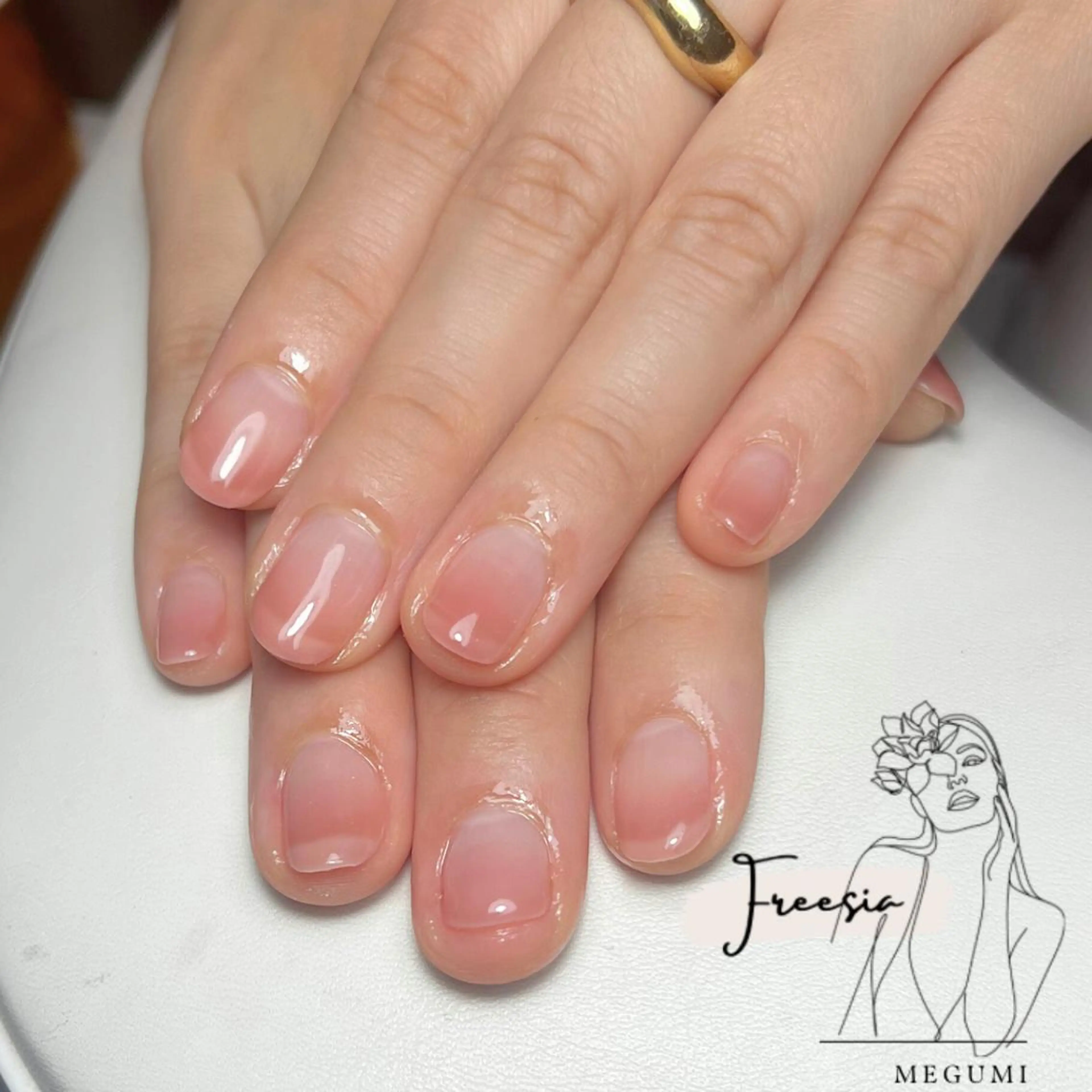 ネイル オフィスネイル ハンドネイル ハンドケア 当日予約も歓迎⭕️ Megumiのネイルデザイン