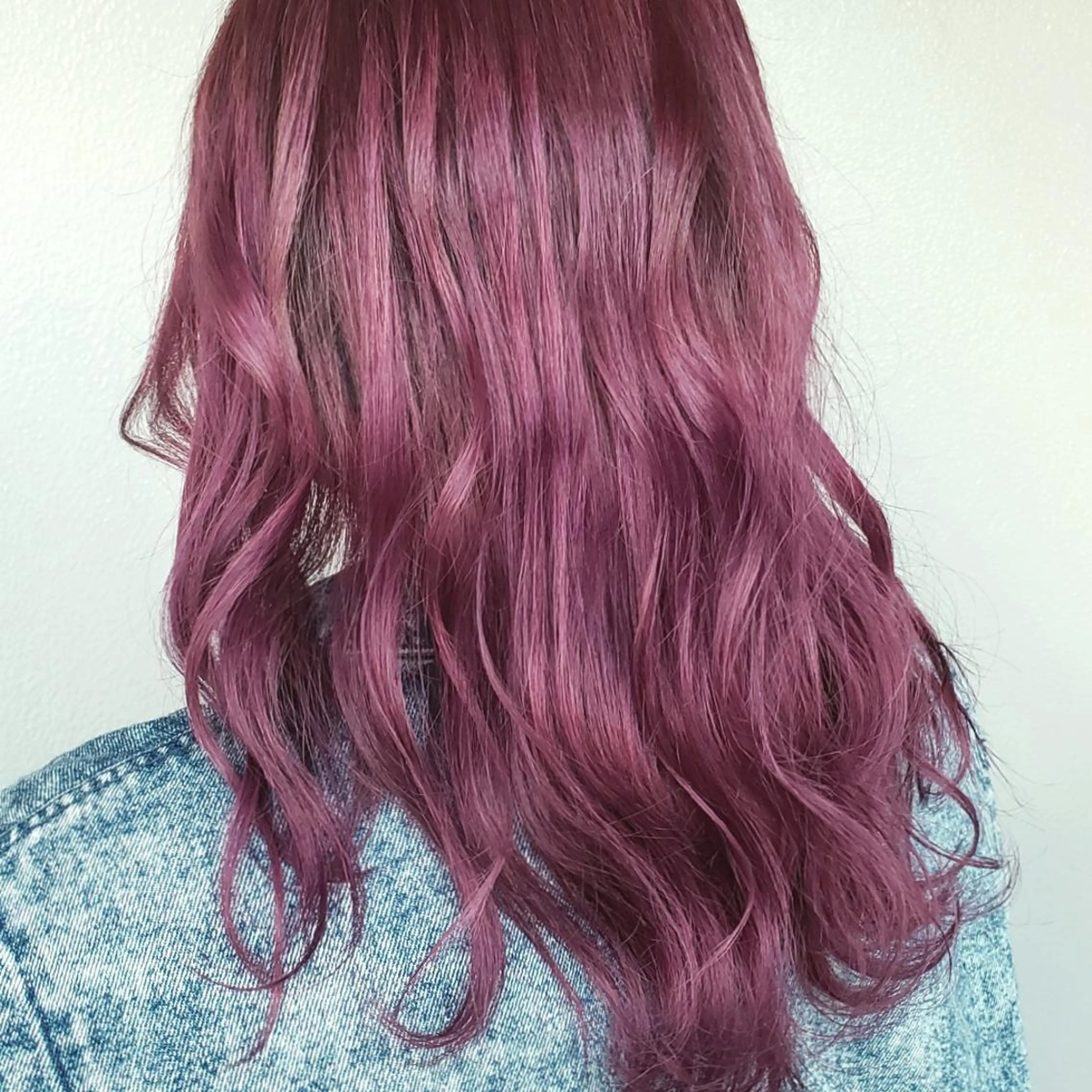 カラー ロング 神谷 涼のヘアスタイル