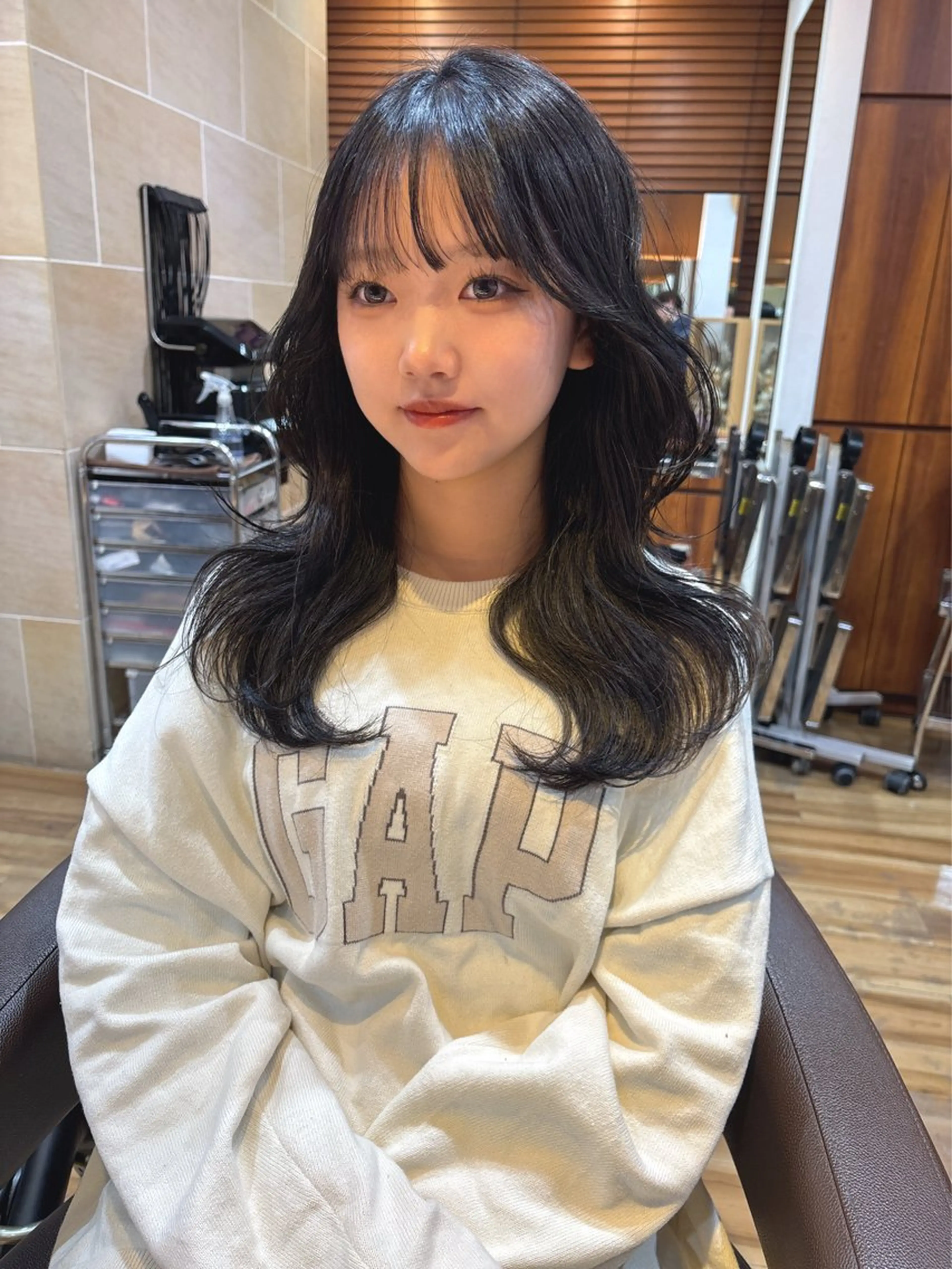 ロング カラー くびれヘア カット ヘアカラー トリートメント レイヤーカット /透明感/千葉怜寿のヘアスタイル