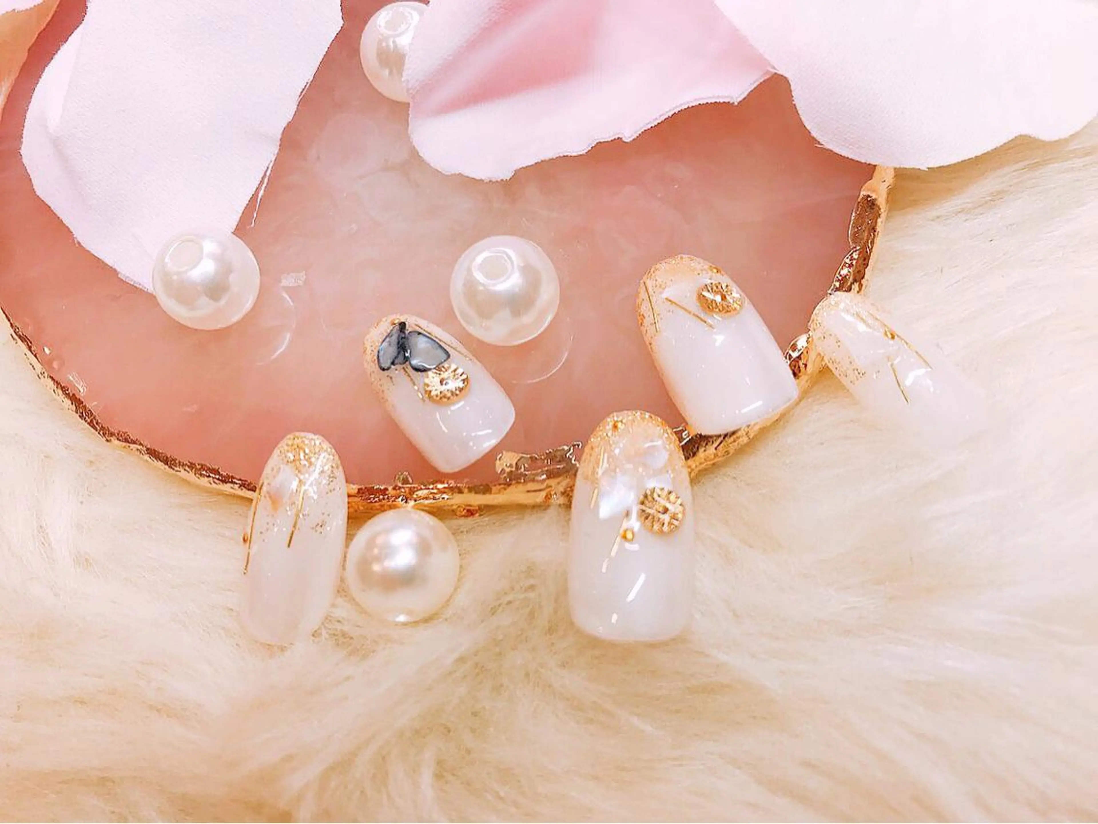 ネイル nailstudio ′ecole所属・nailstudio ′ecoleのネイルデザイン