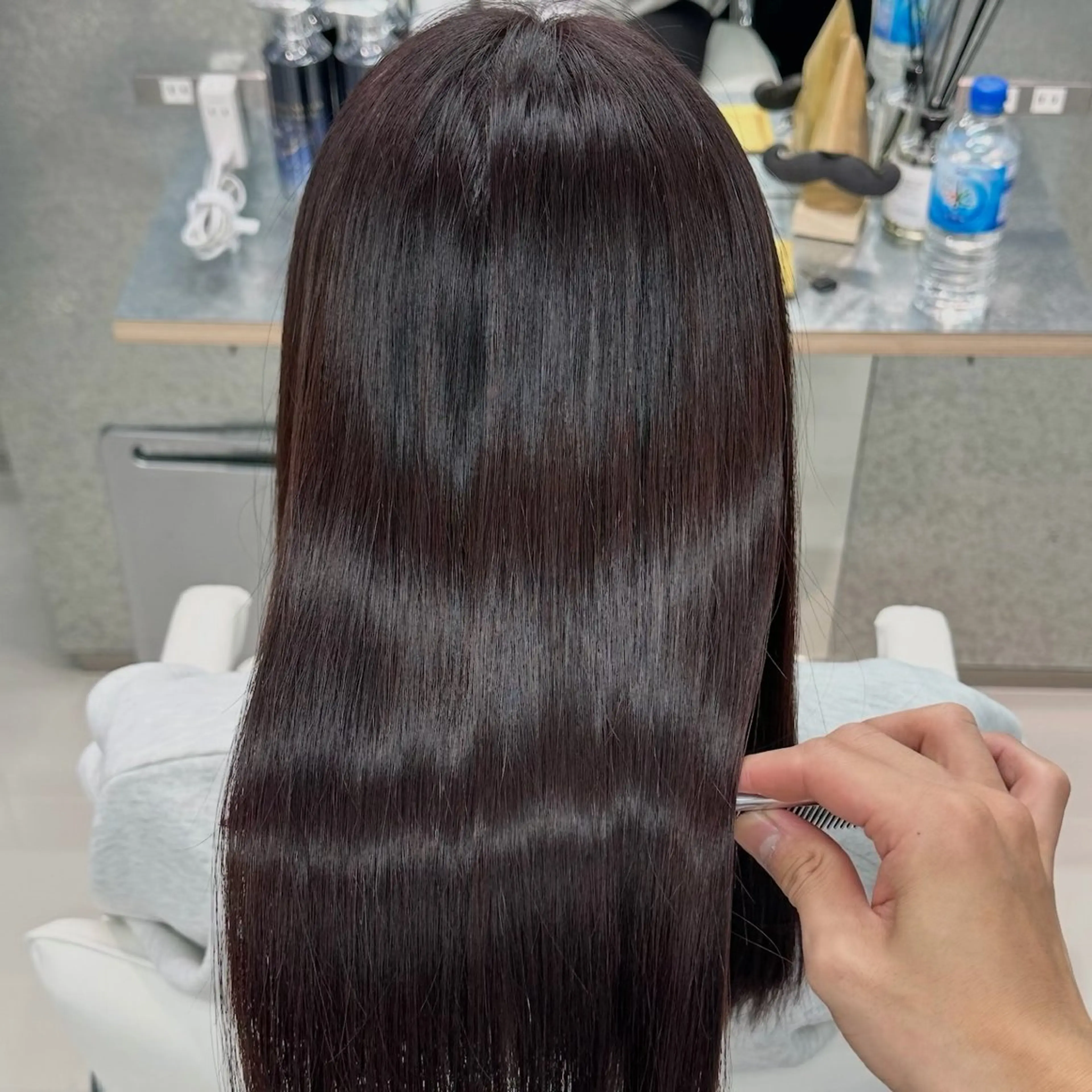 セミロング くせ毛 TRUNS所属・広がり・パサつき改善 /ツヤ美髪/こうたのヘアスタイル