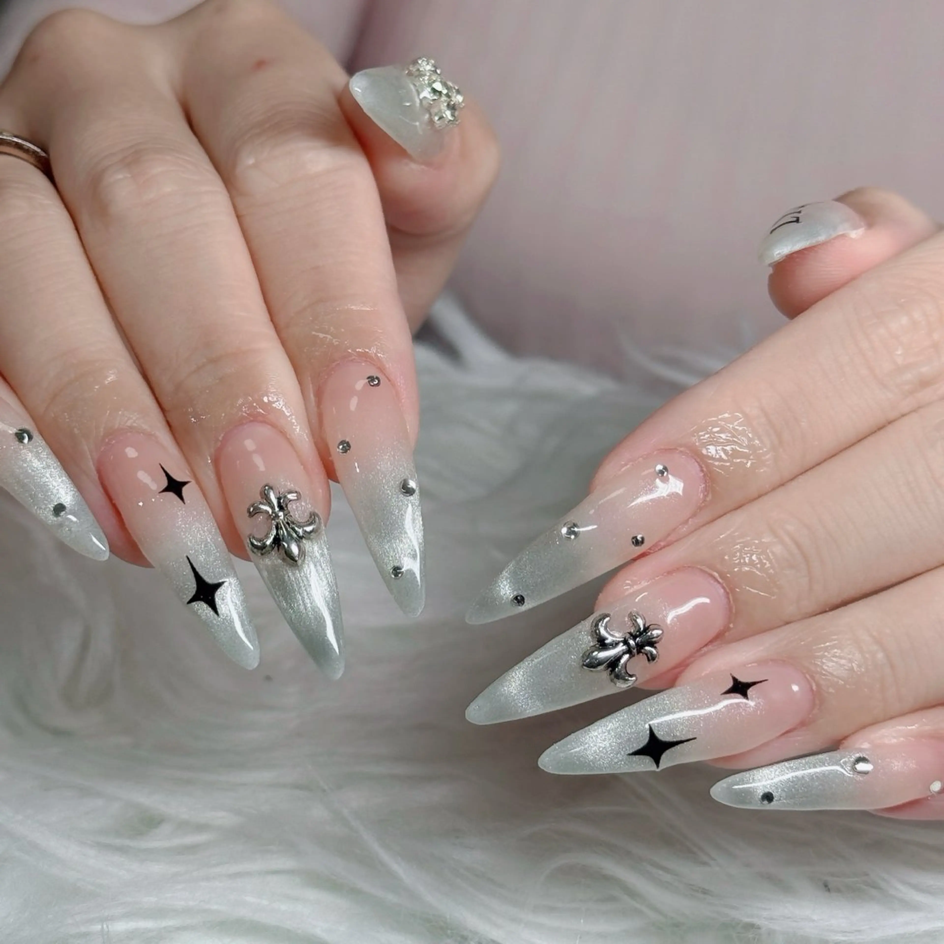 ネイル フットネイル フレンチネイル グラデーション 韓国ネイル ロングネイル ハンドネイル Hani Nail Salonのネイルデザイン