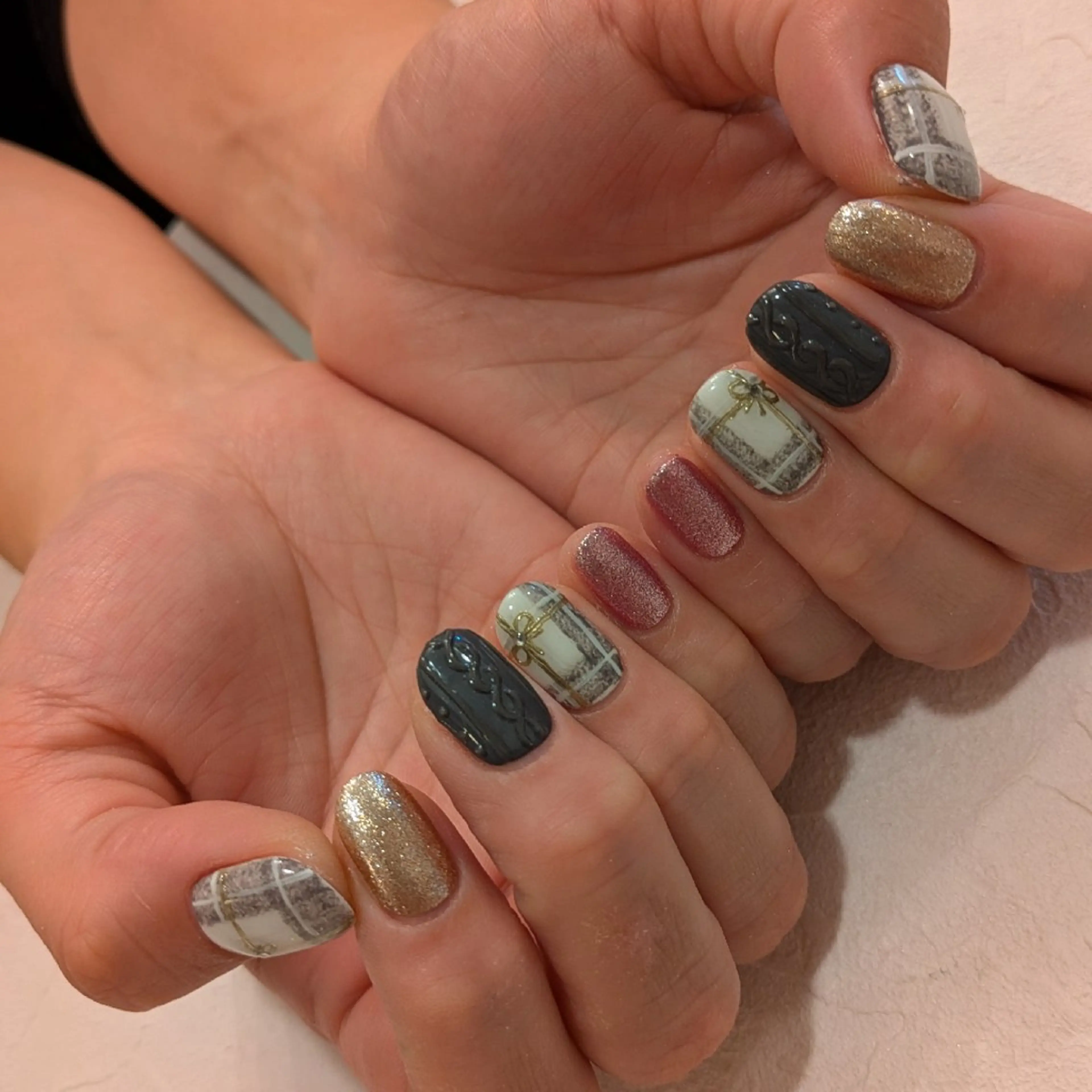 ネイル 冬ネイル ジェヌインネイル 河内のネイルデザイン