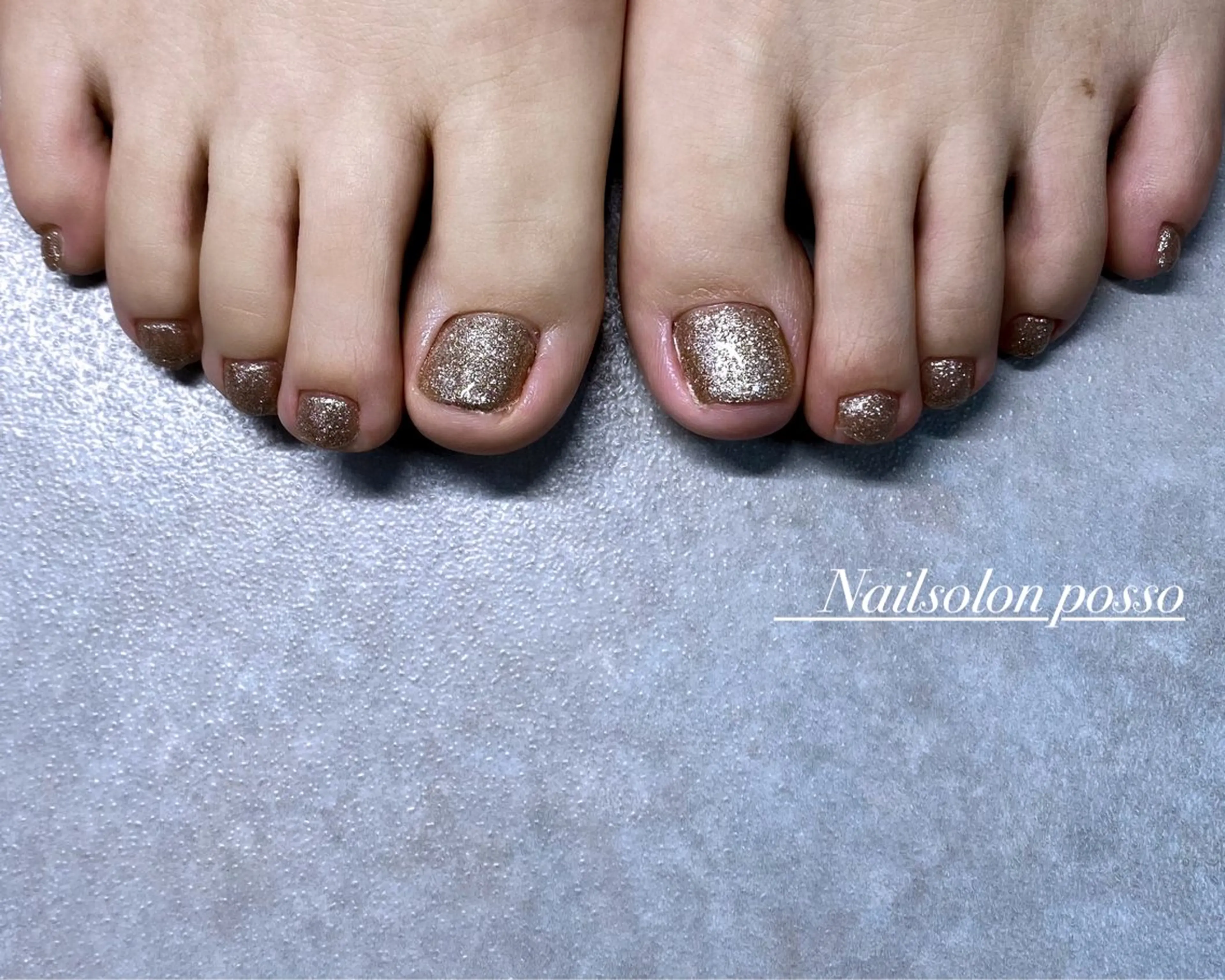 ネイル フットネイル ジェルネイル ラメ(グリッター) ワンカラーネイル Nail Salon Posso所属・Asuka /possoのネイルデザイン