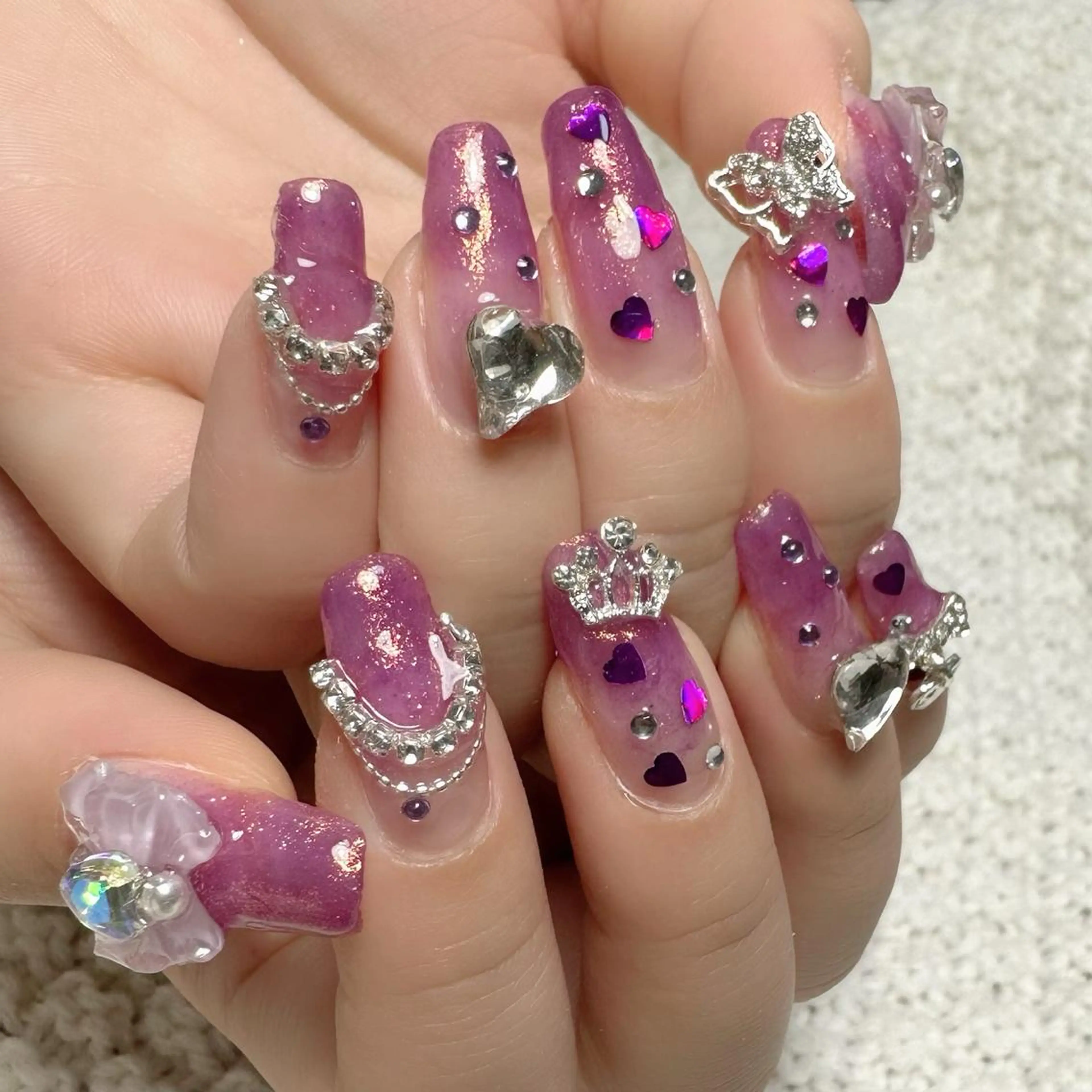 ネイル 新山 聖のネイルデザイン