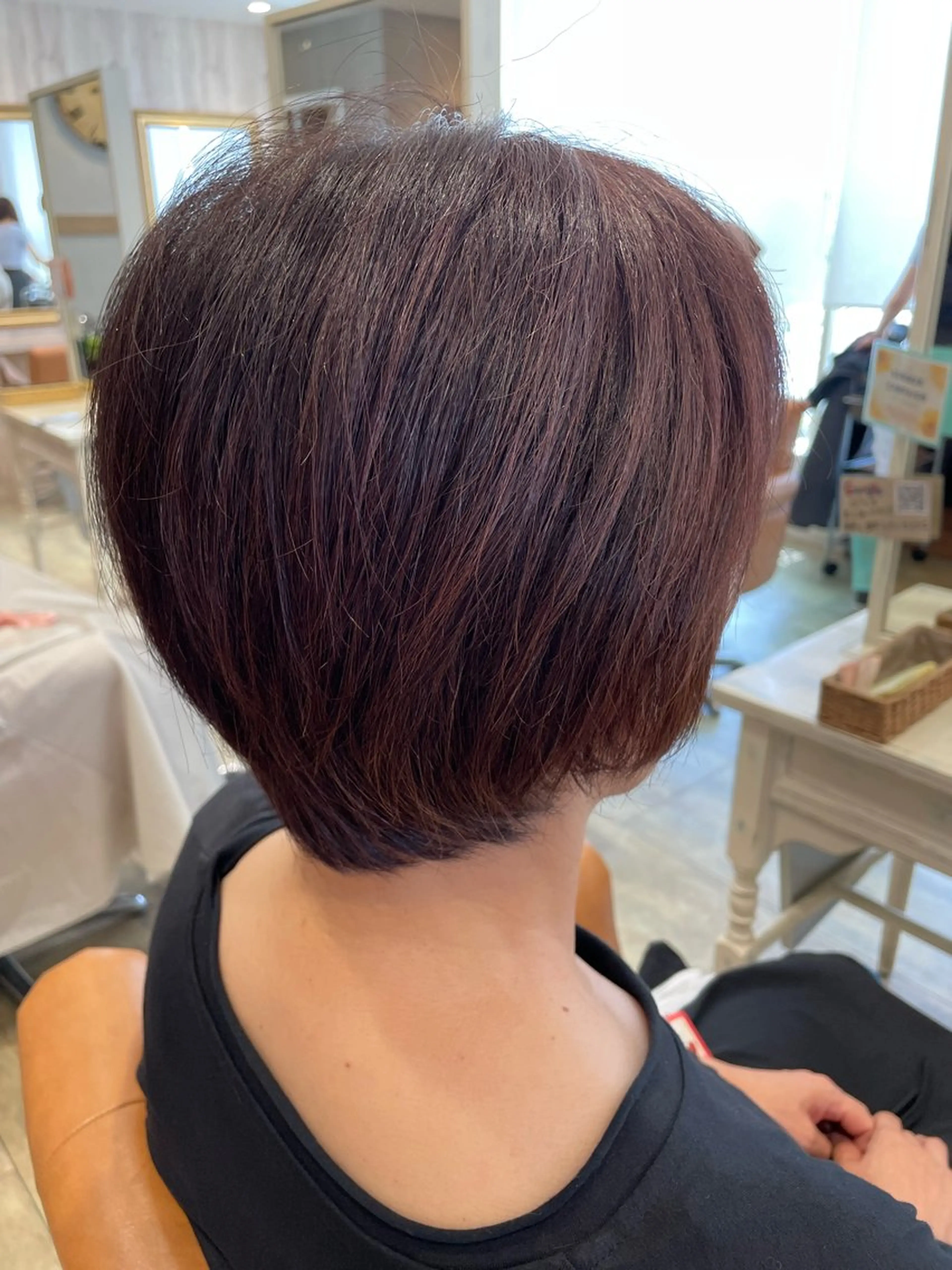 ショート 上田 早恵のヘアスタイル