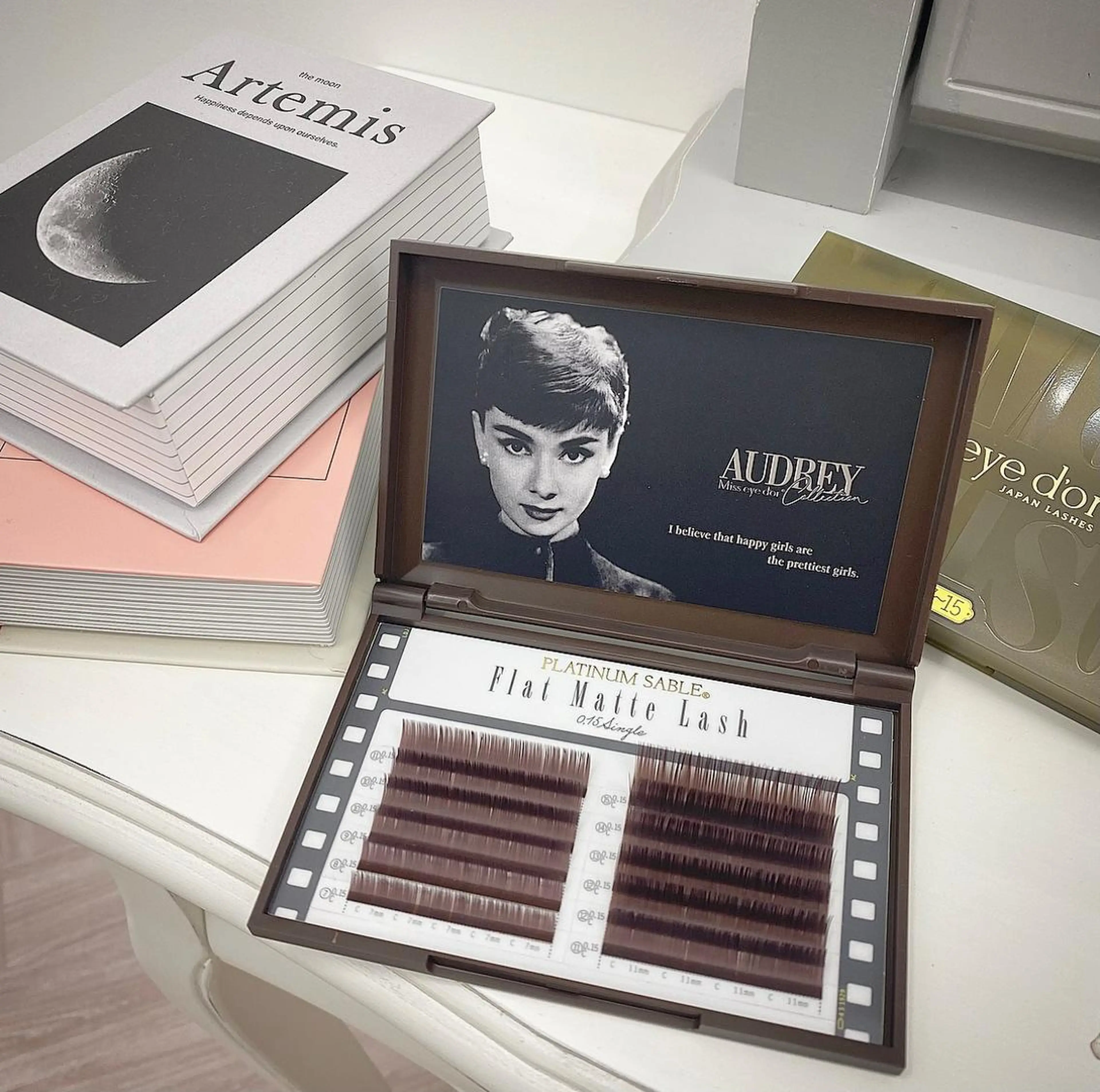 マツエク・マツパ カラーマツエク フラットラッシュ マツエク 寒河江 舞奈のマツエク・マツパデザイン