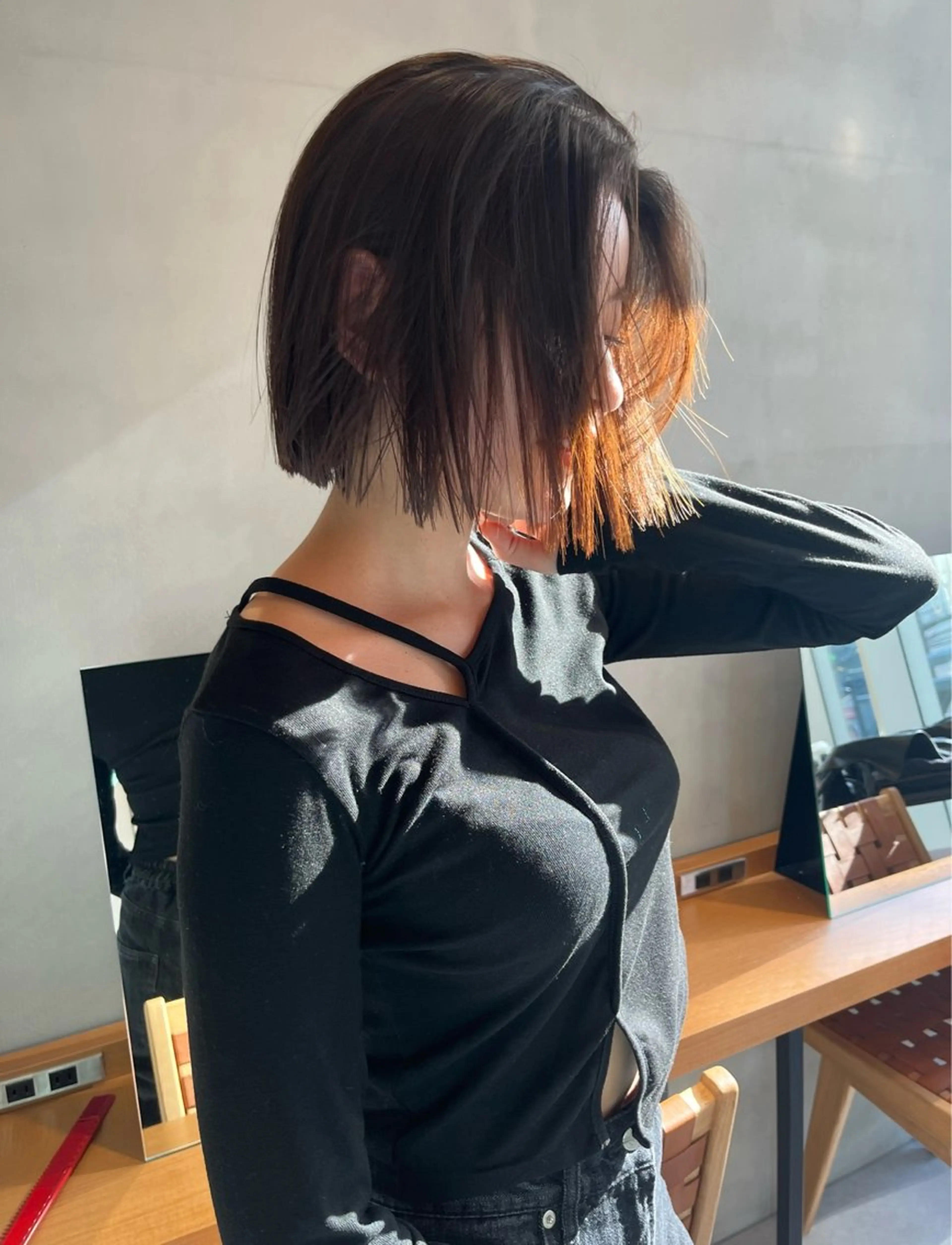 ショート センターパート /ニュアンスパーマのヘアスタイル