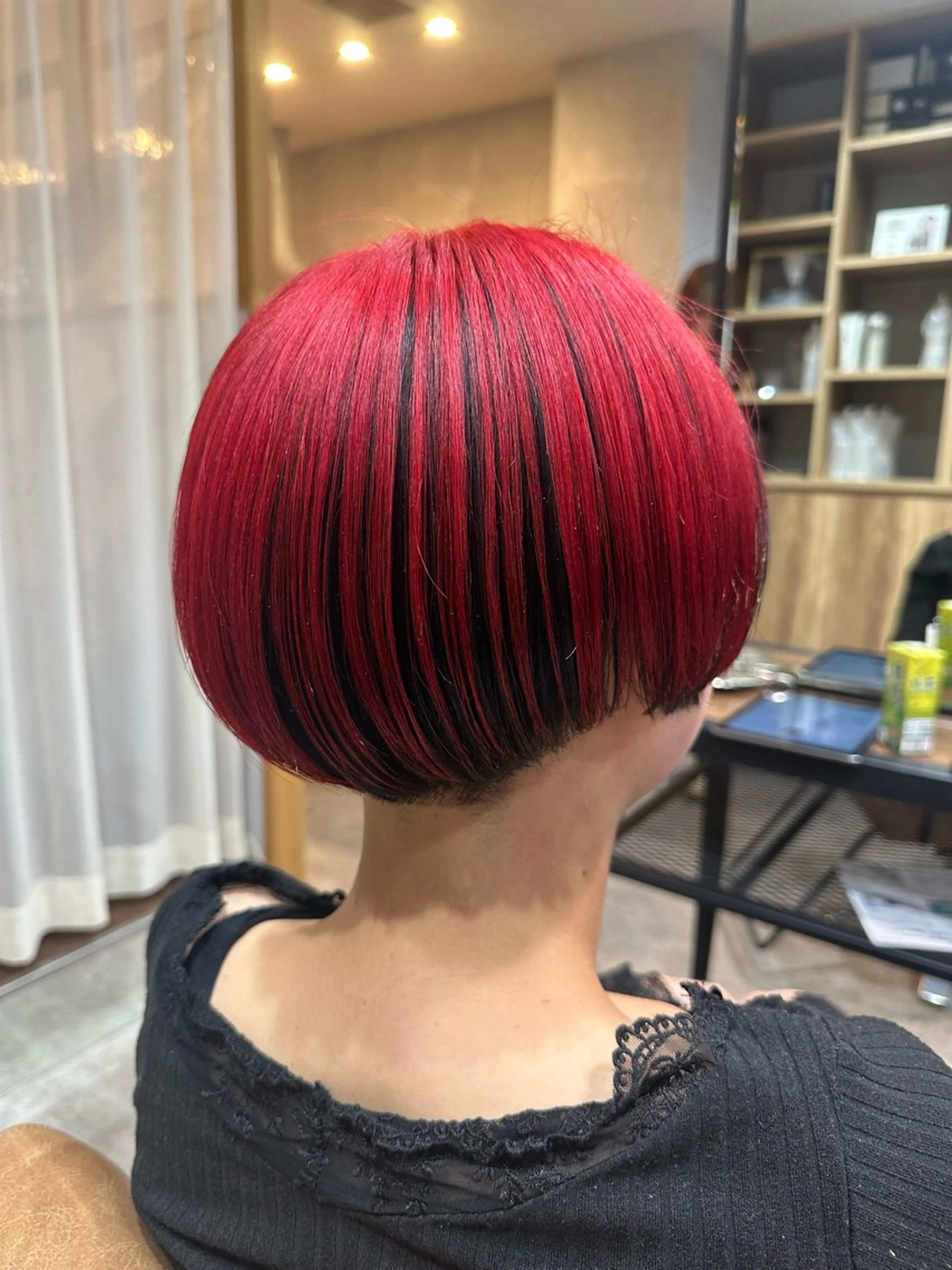 カラー 大久保 優香のヘアスタイル