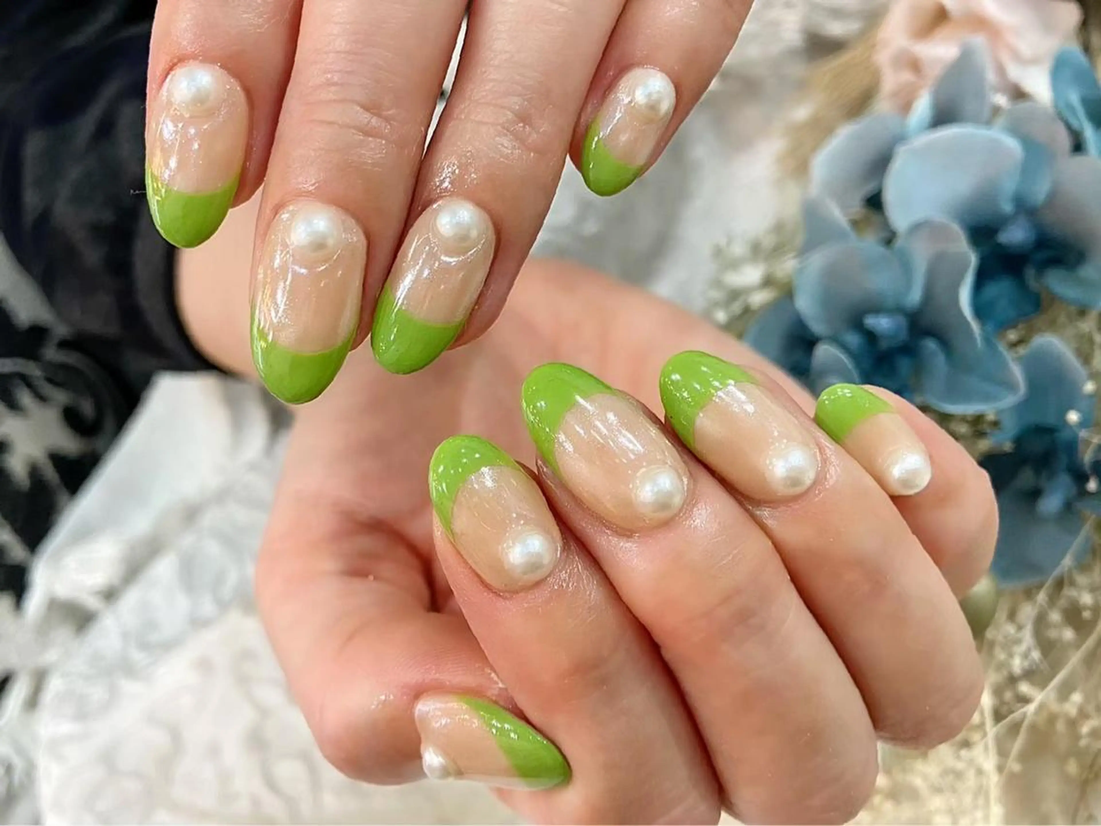 ネイル nailsalon Mirrorのネイルデザイン