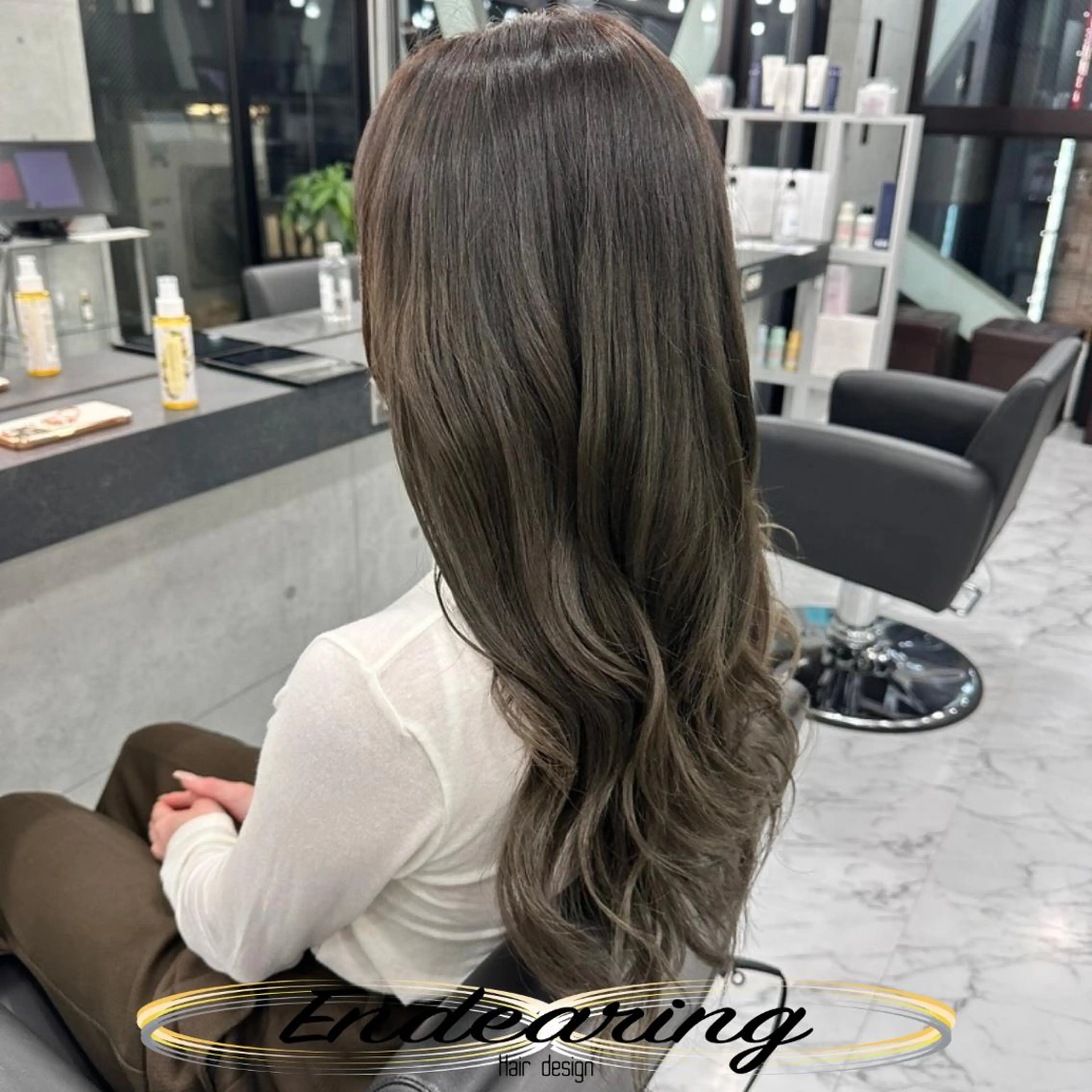 カラー ベージュカラー 透明感カラー オリーブベージュ カット ヘアカラー Endearing 銀座/レイヤーカットのヘアスタイル