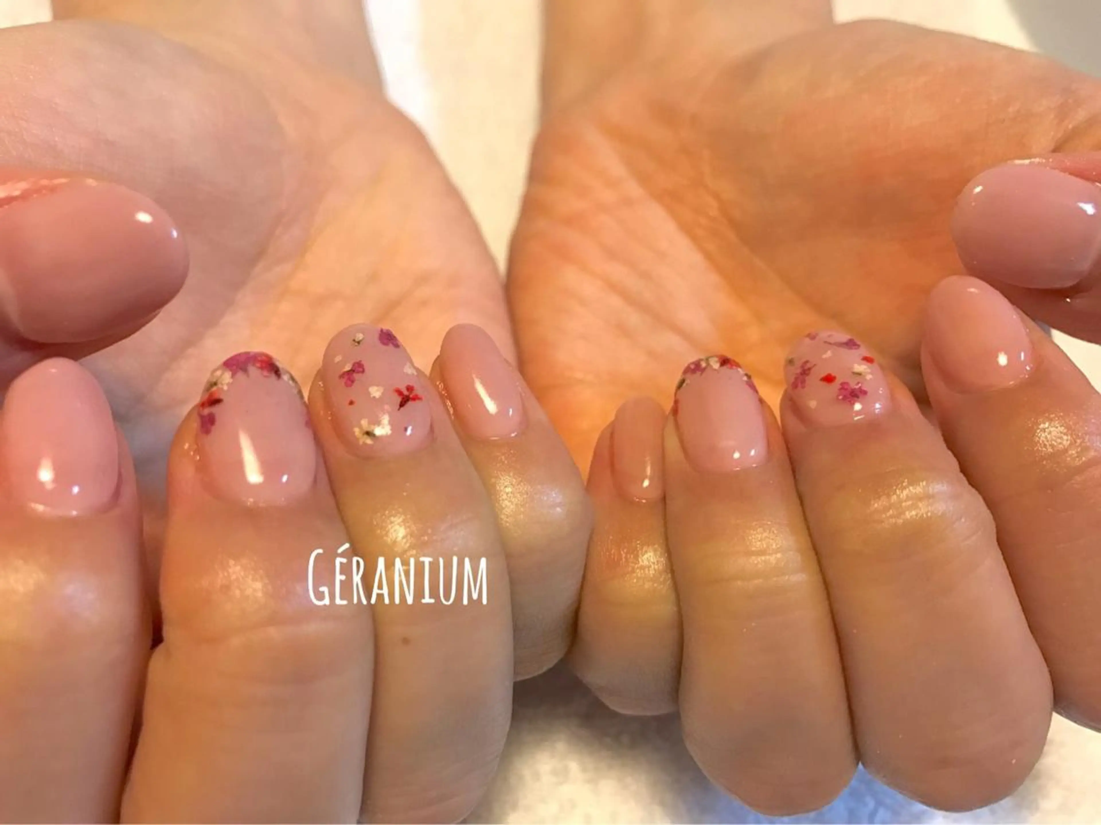 ネイル フラワーネイル GéRanium Harukaのネイルデザイン