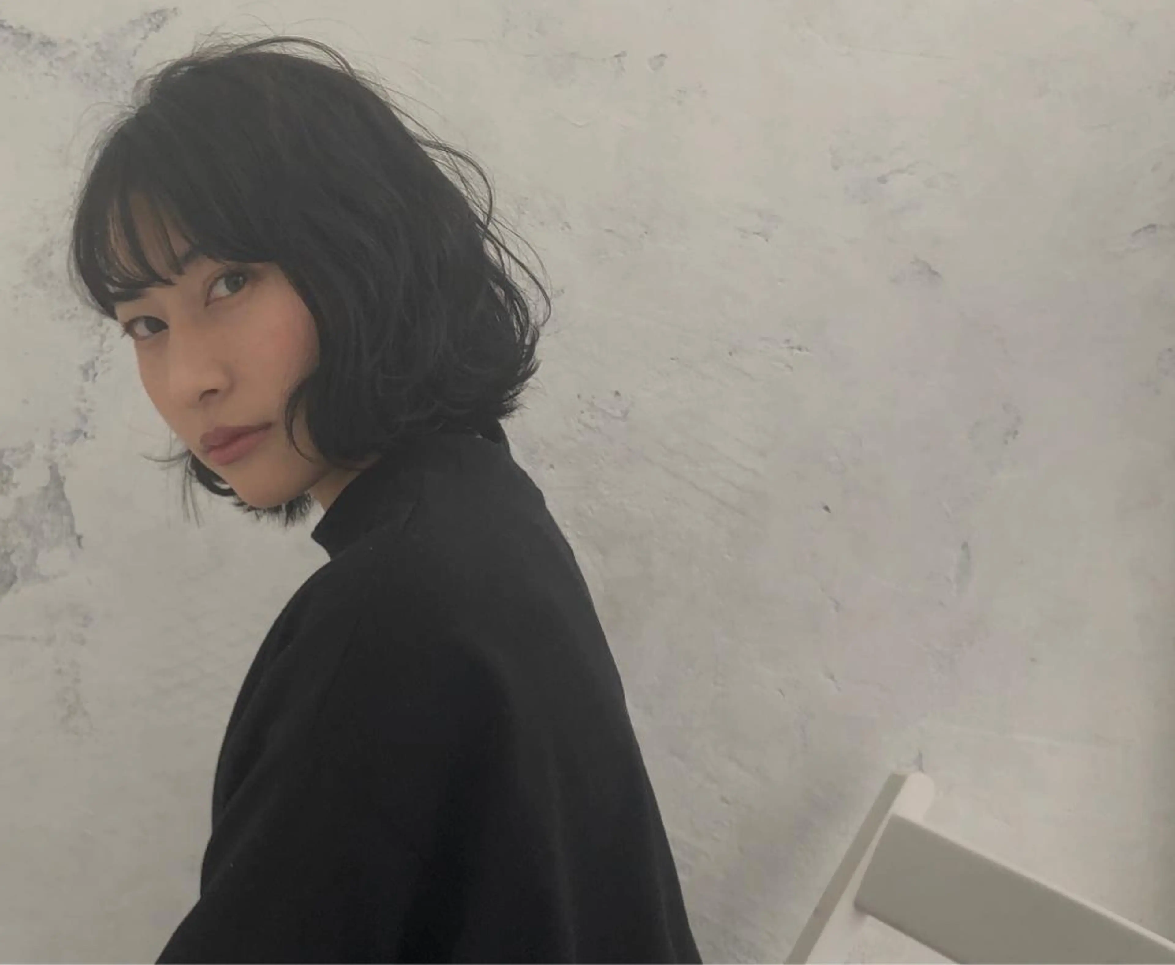 ミディアム 小林 愛花のヘアスタイル