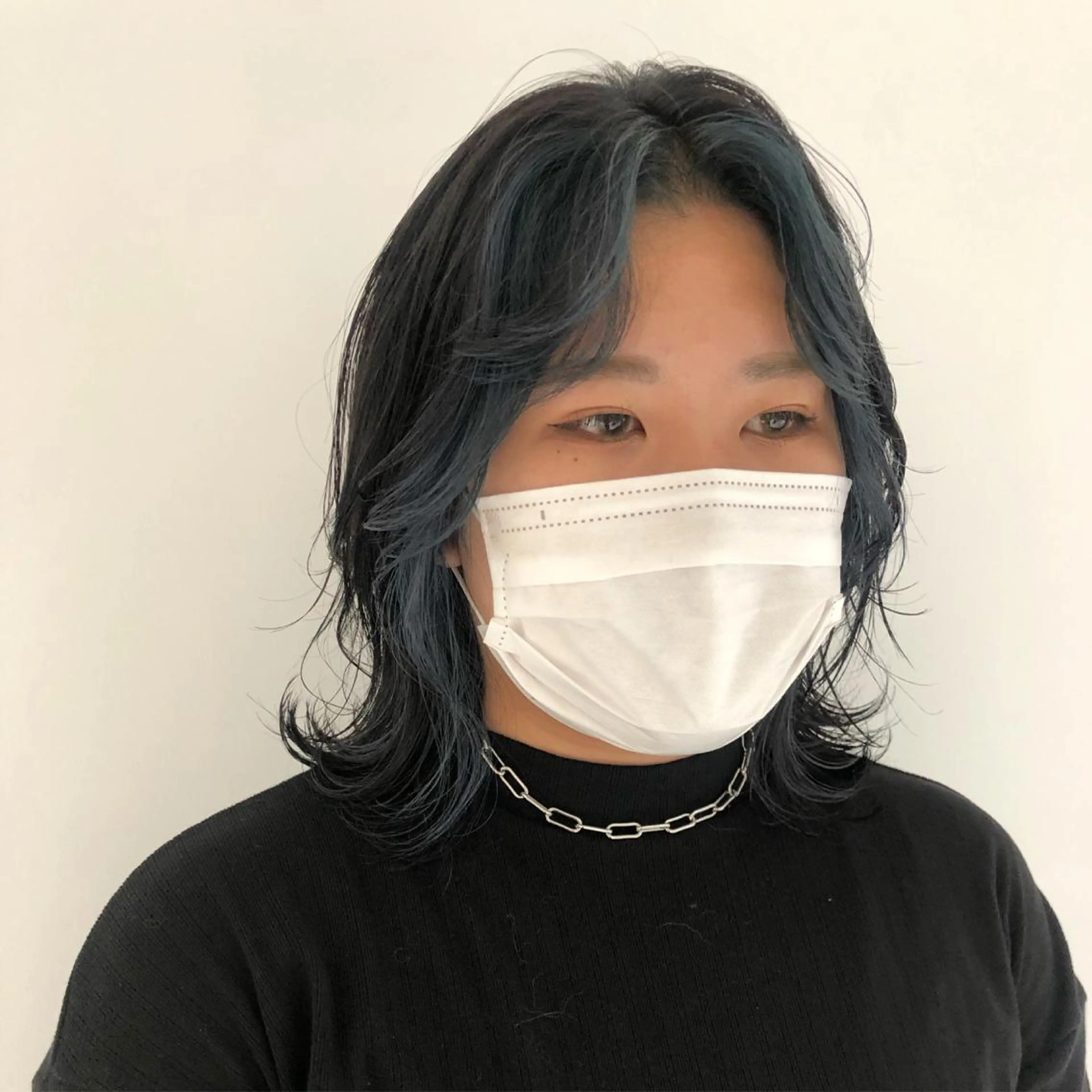 ミディアム カラー ミストバング  フェイスフレーミング 古屋 花織のヘアスタイル