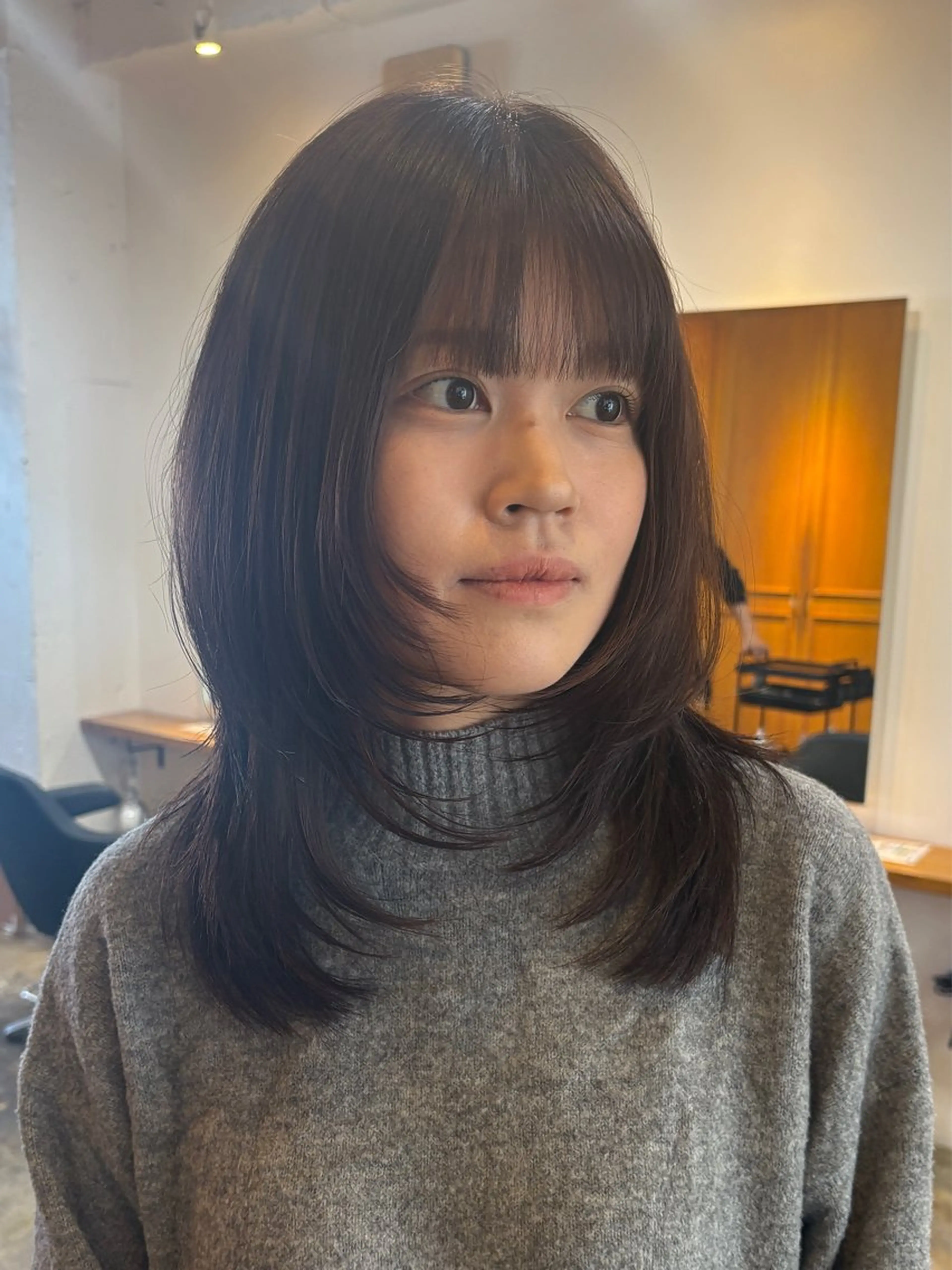 セミロング カラー カット ヘアカラー トリートメント RIN／韓国ヘア レイヤーカットのヘアスタイル