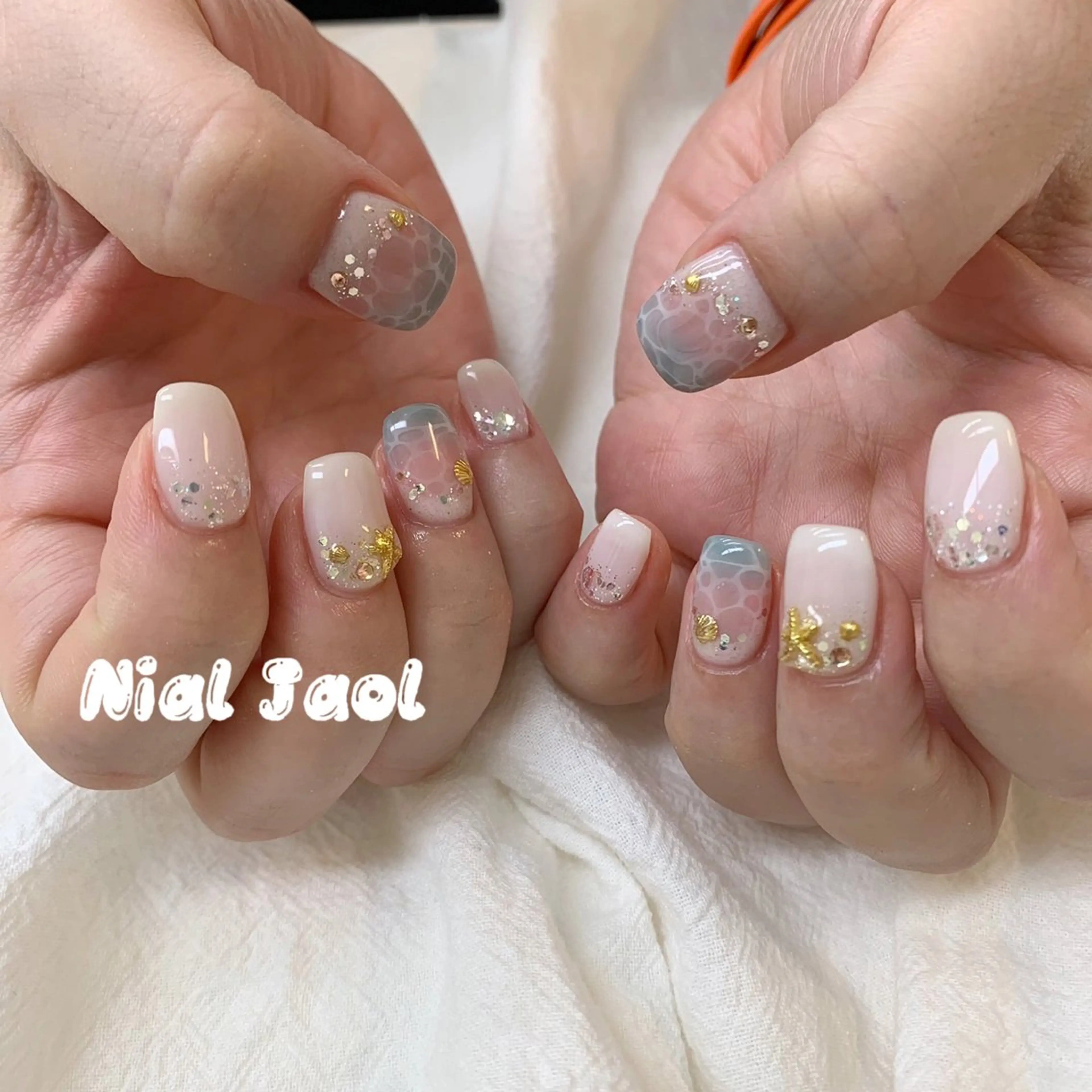 ミディアム ハンドネイル nail jaol池袋店所属・ネイルJaol 池袋のネイルデザイン