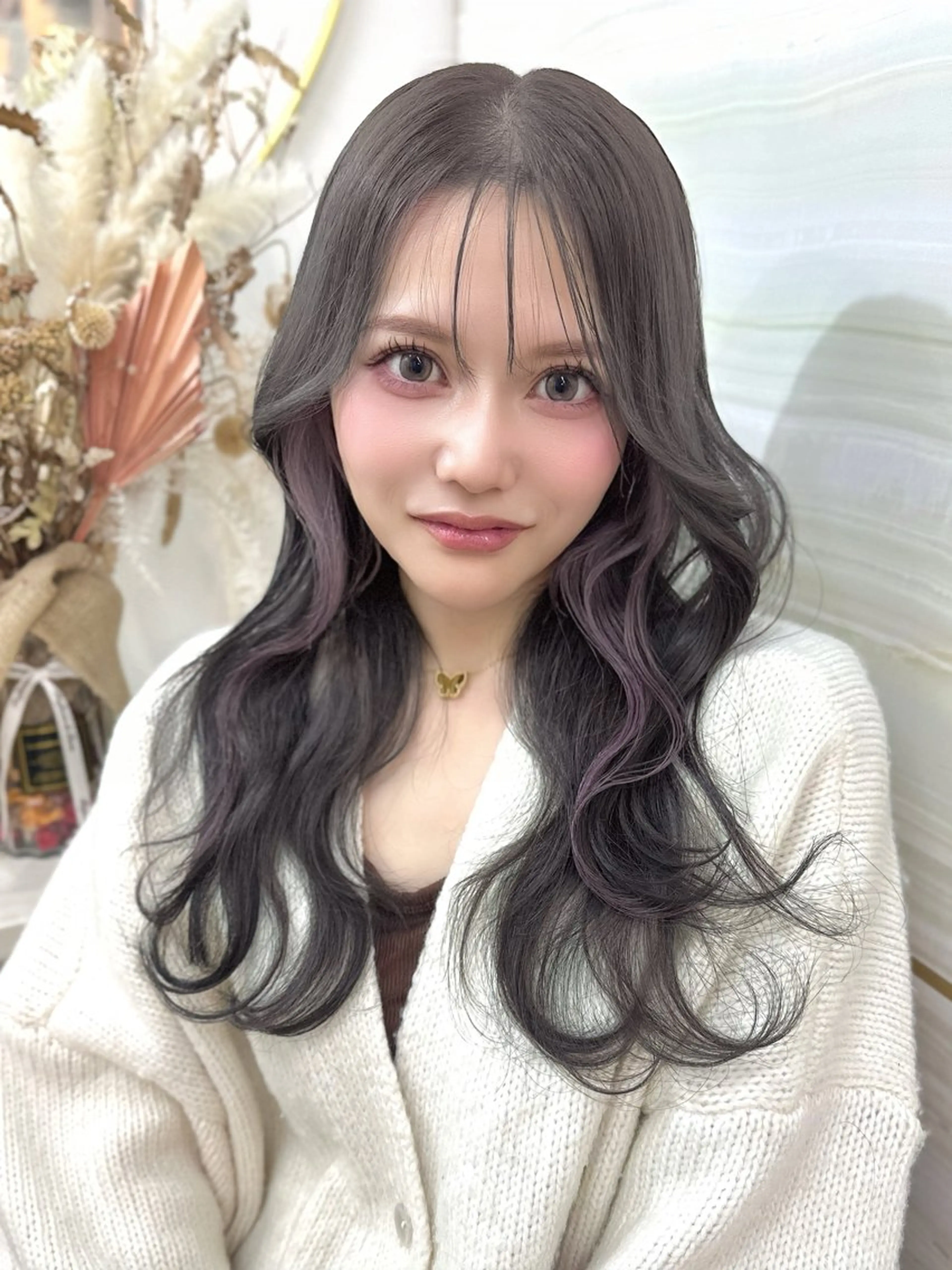 ロング カラー ベージュカラー ブリーチ ケアブリーチ ミルクティーベージュ ピンクカラー ヘアカラー トリートメント 🦋高瀬寛菜🦋 韓国/ブリーチのヘアスタイル