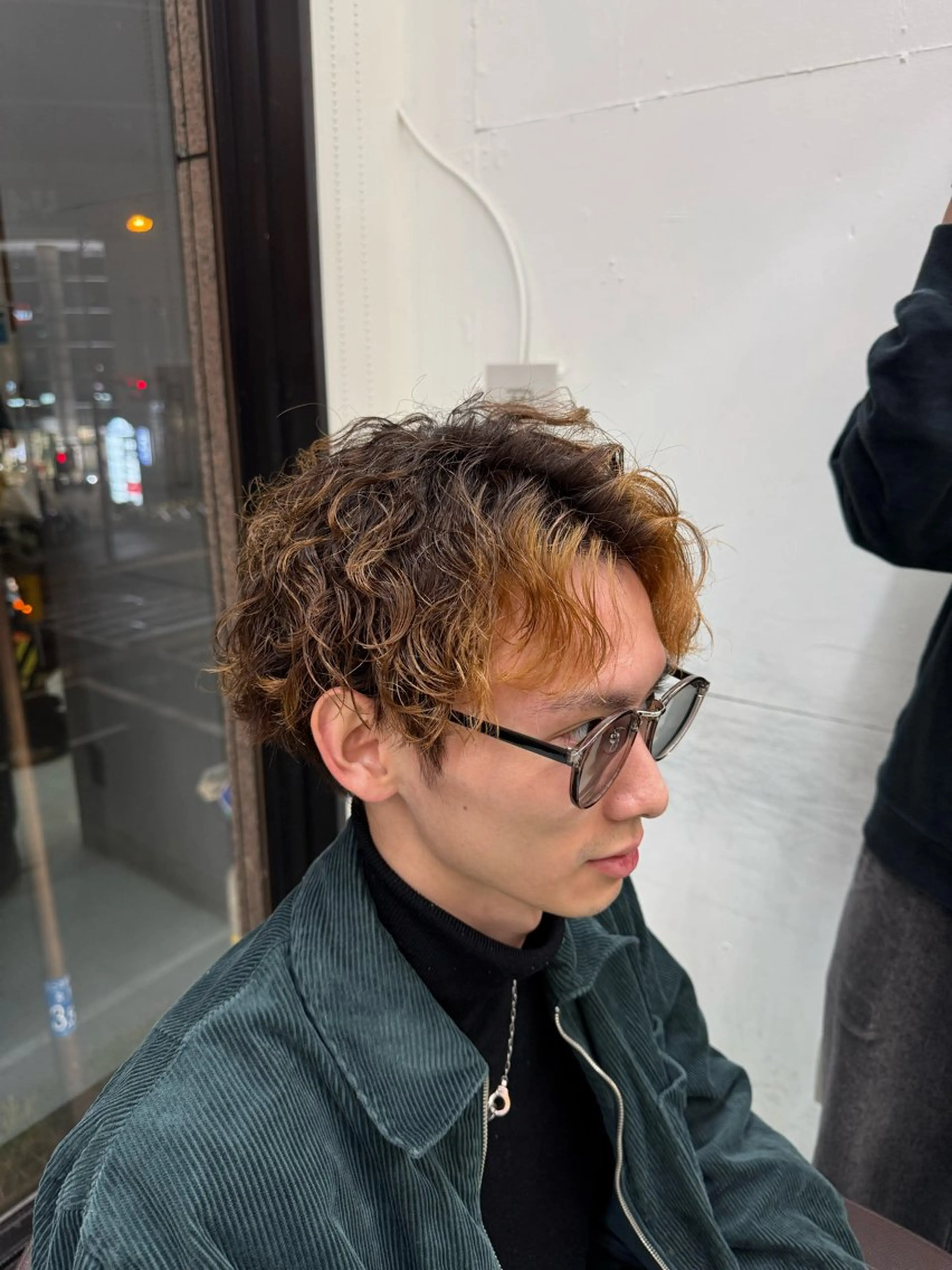 メンズ カット パーマ トリートメント 美髪矯正✨美髪特化 /新井優馬のヘアスタイル