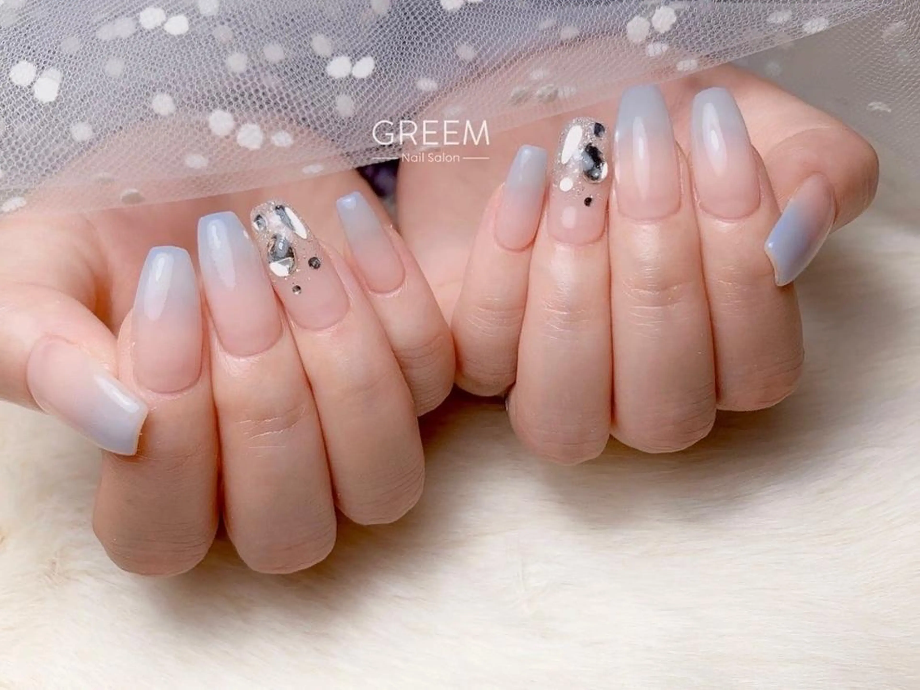 ネイル キラキラネイル ストーンネイル ハンドネイル GREEM グリームのネイルデザイン