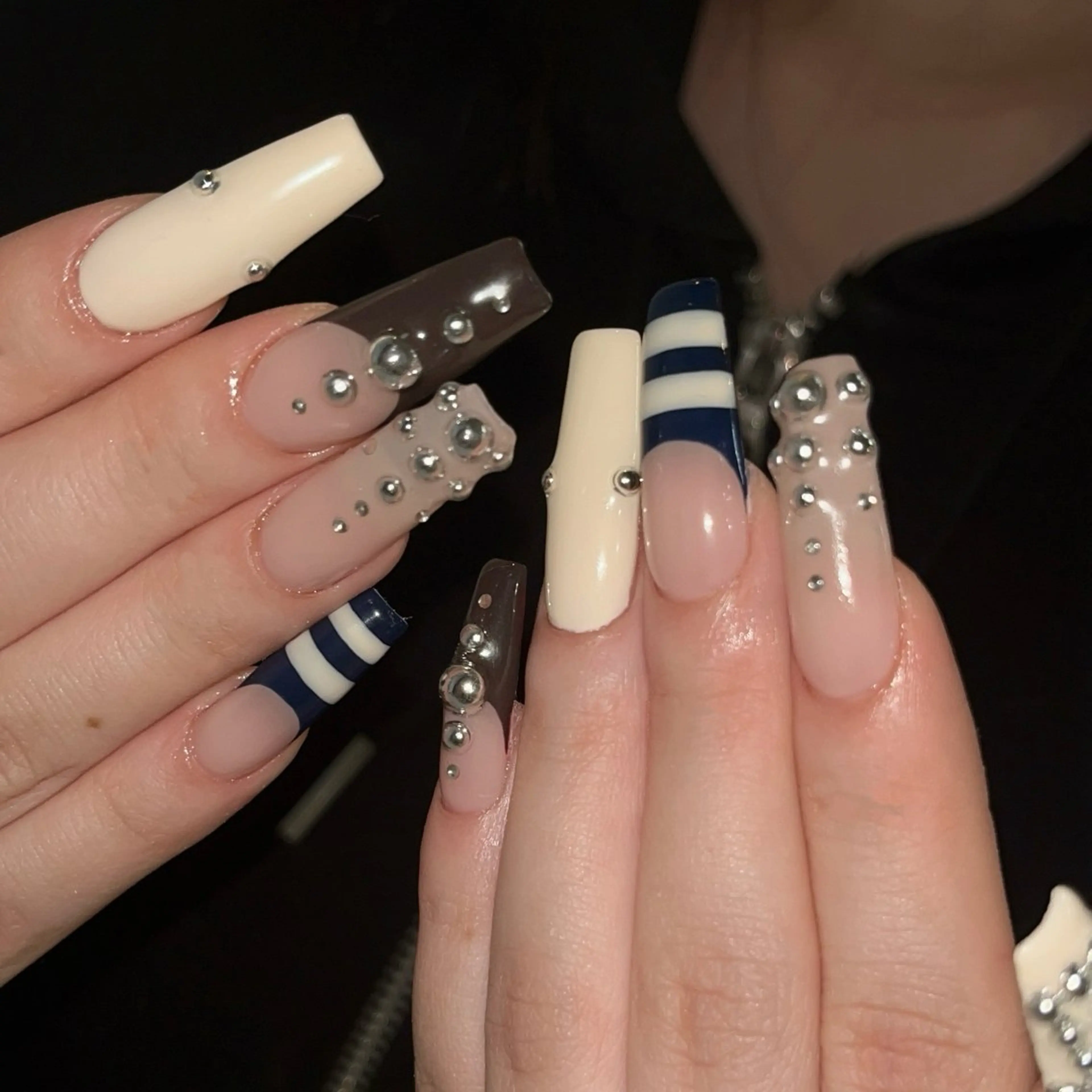 ネイル ハンドネイル SoLuna 【ソルナ】のネイルデザイン