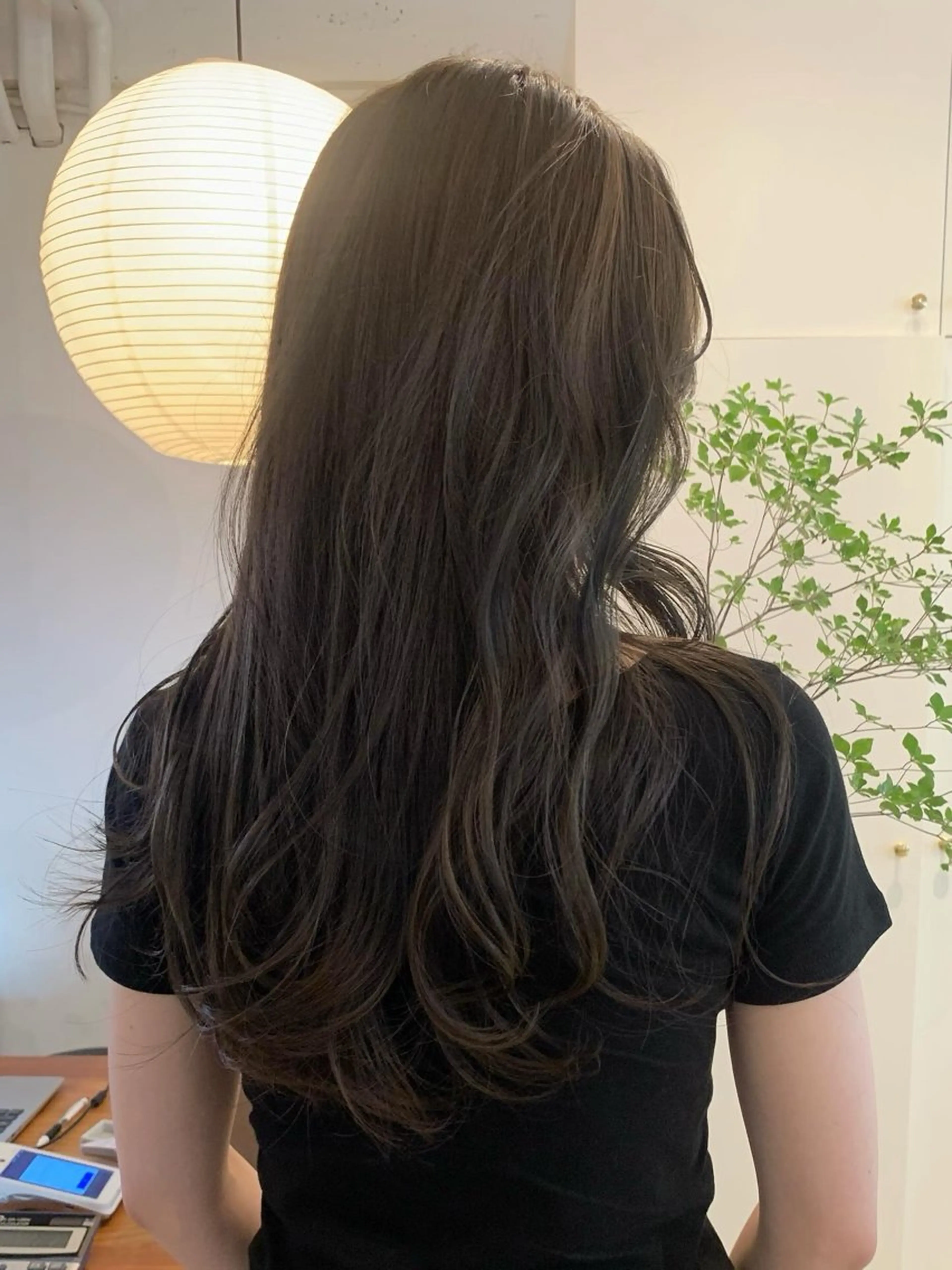 ロング カラー ブリーチ ダブルカラー グレージュ ブリーチなしカラー ヘアカラー 落合希 Olivebeigeのヘアスタイル