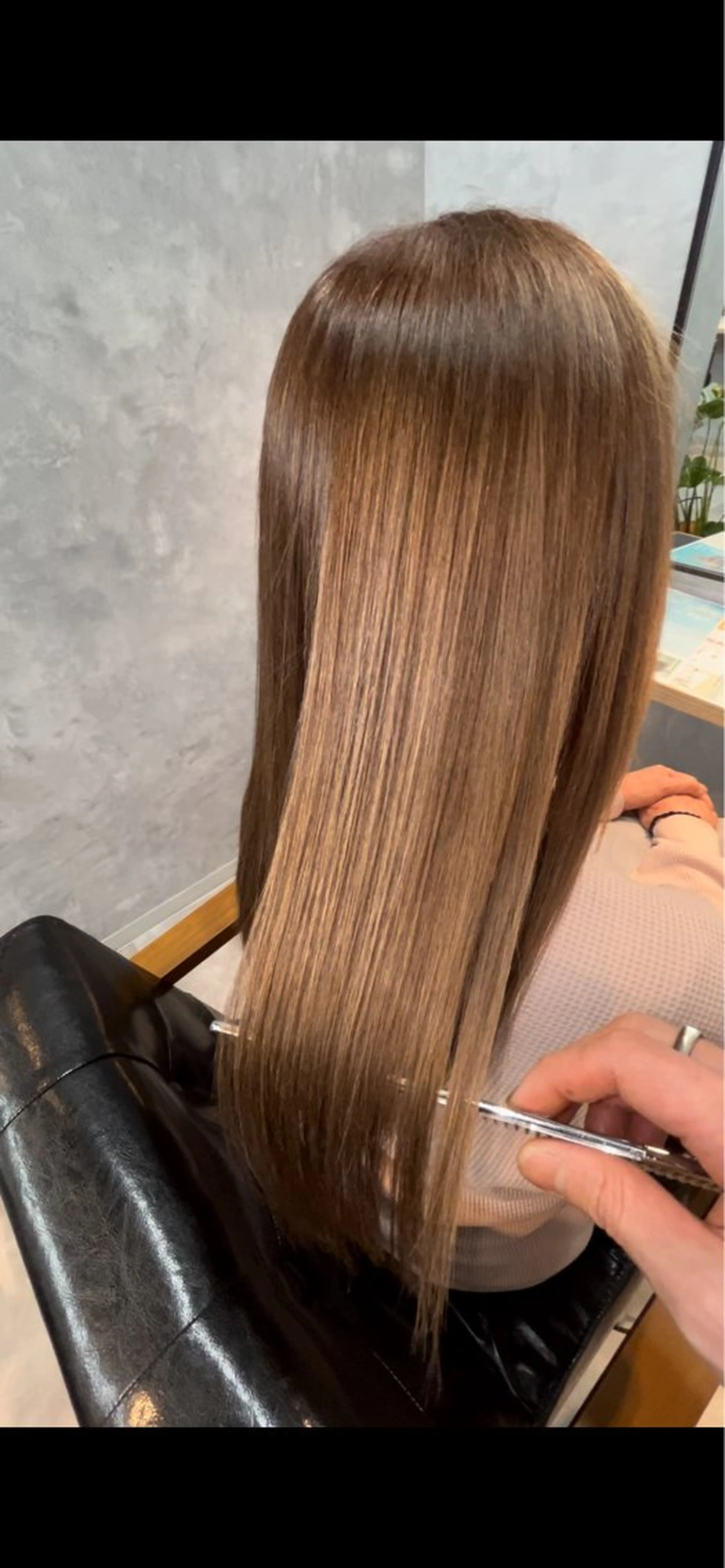 ミディアム 小山洋次/阪急茨木/ 透明感カラーショートのヘアスタイル