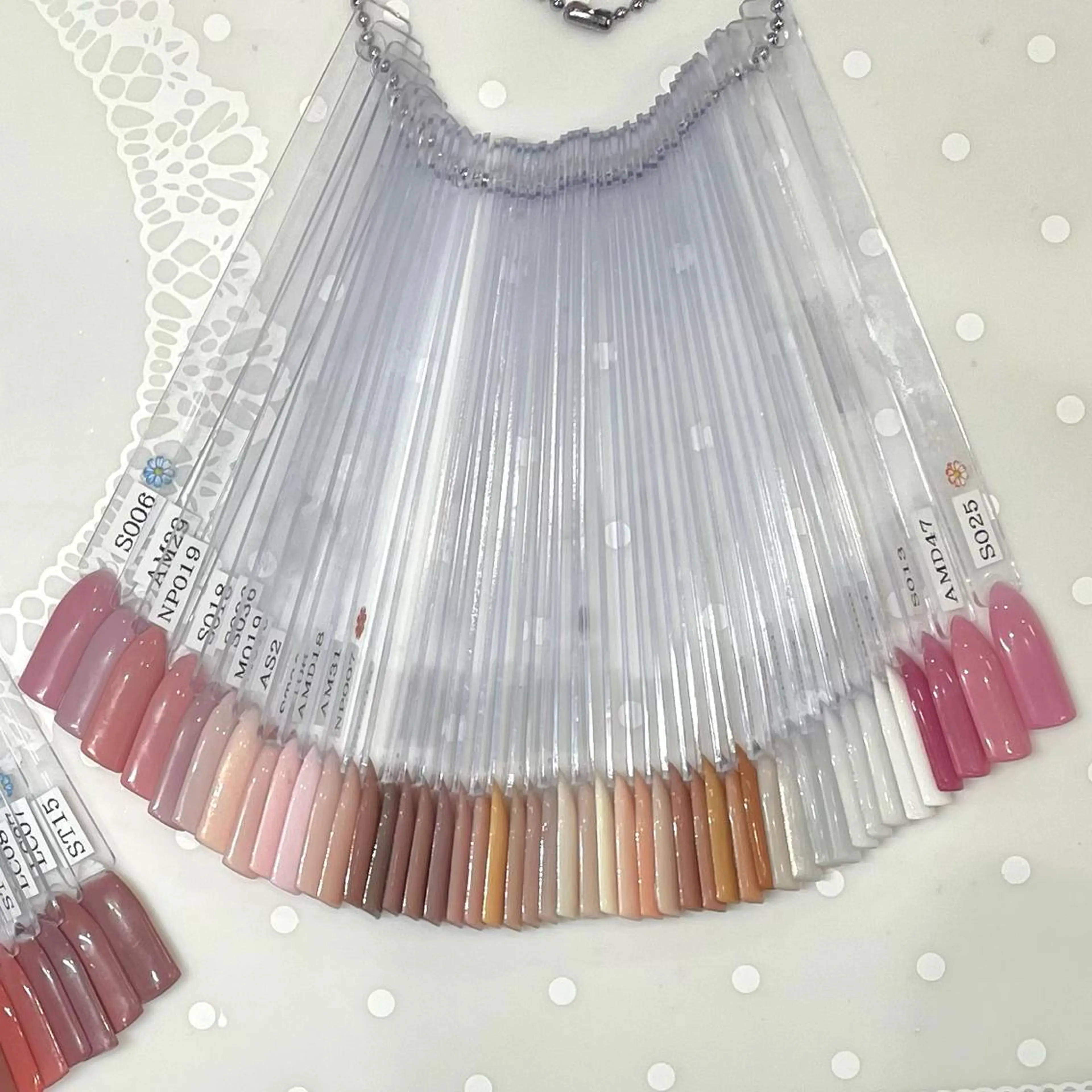 ネイル イシモト アカリのネイルデザイン