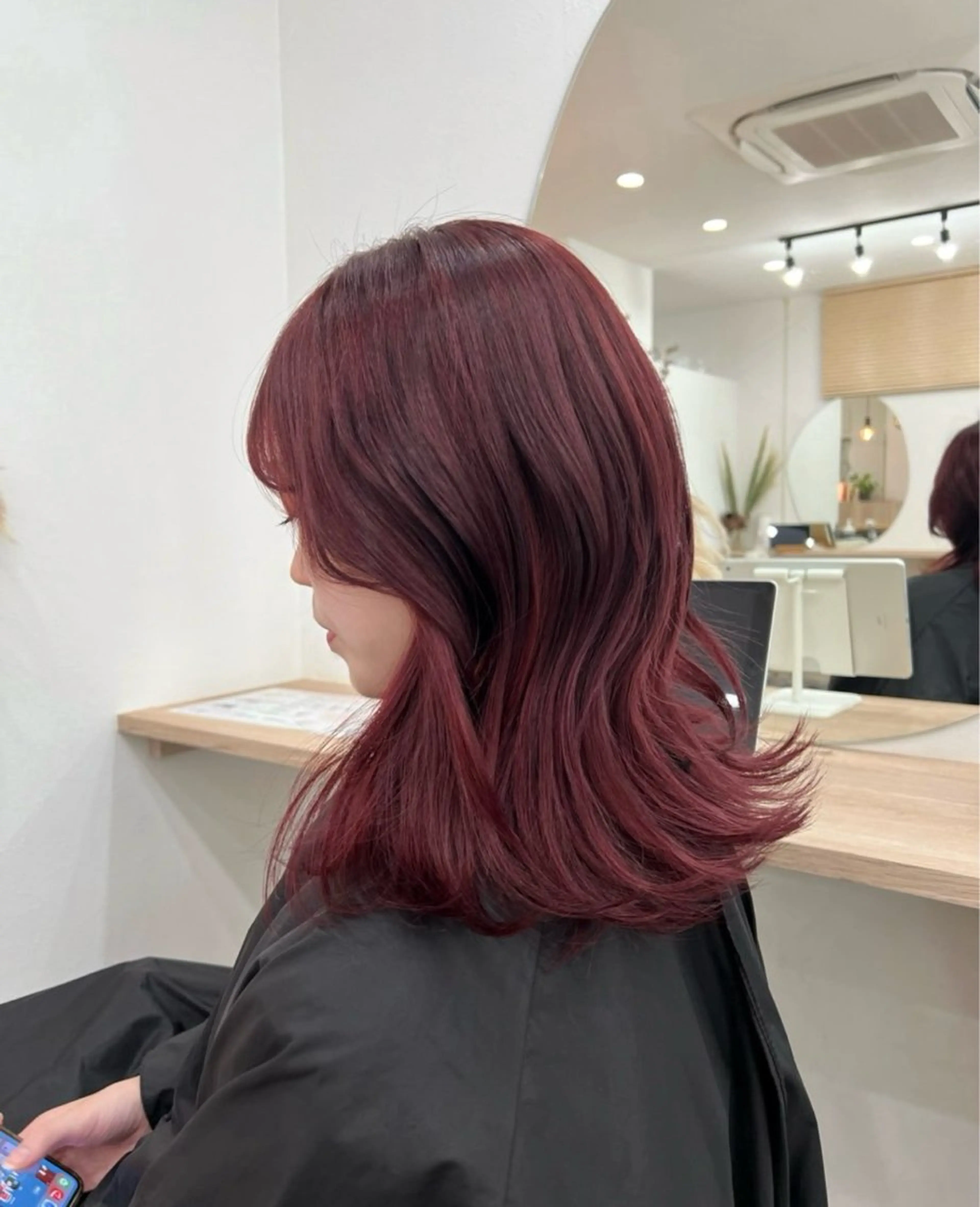 セミロング カラー TOKI mahoのヘアスタイル