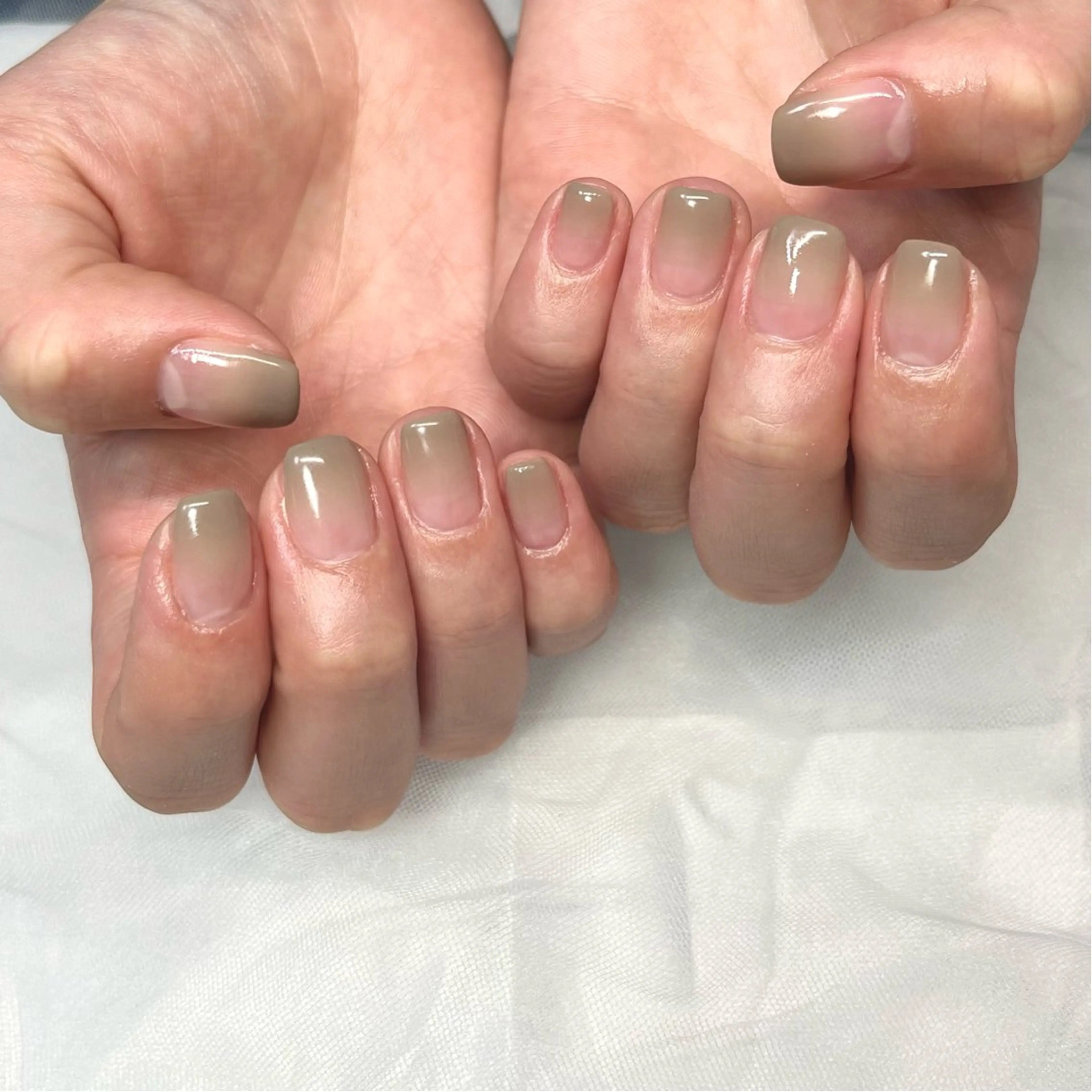 ✨💅新規限定オフ無料✨シアー、ラメグラデーションの写真